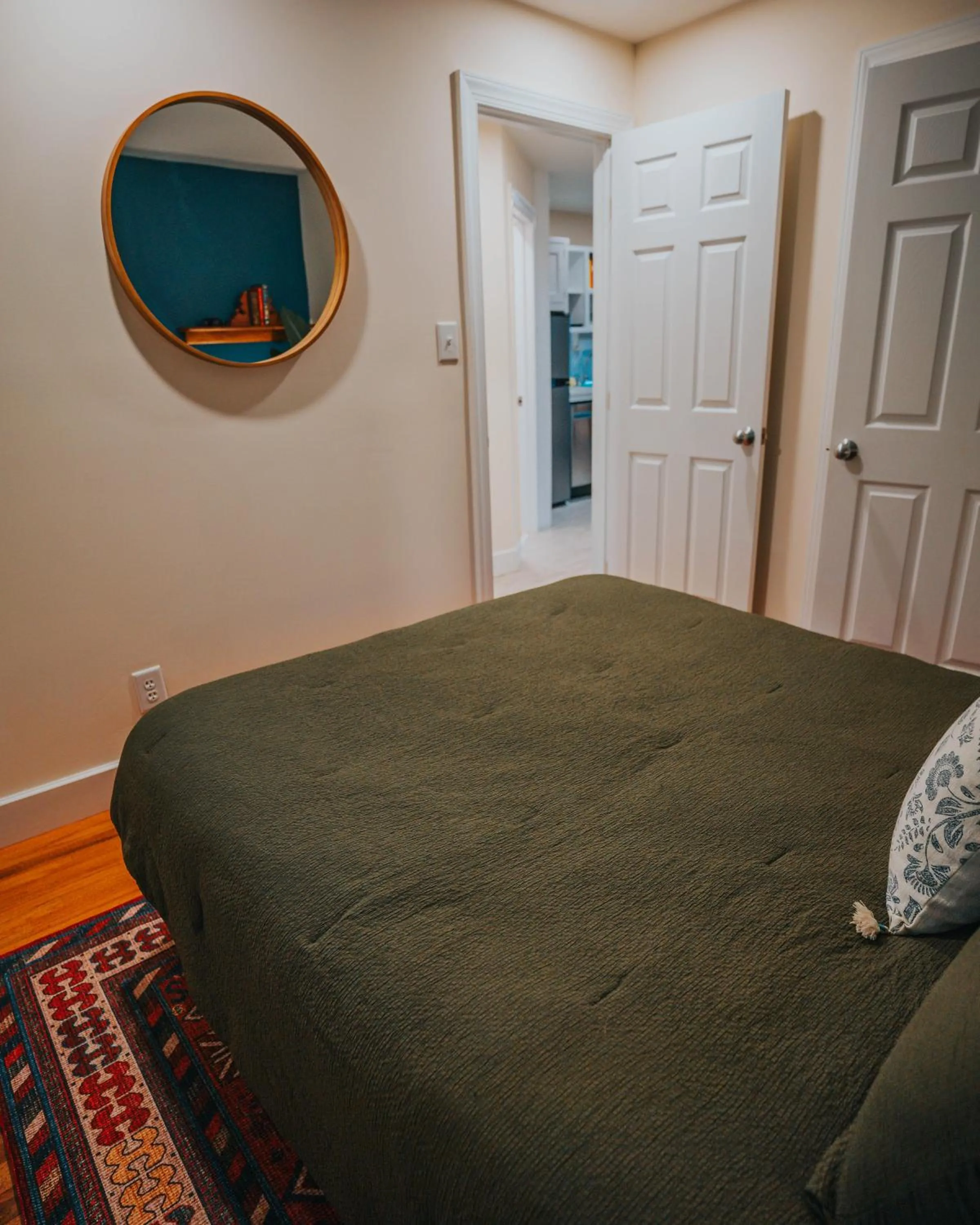 Bed in Willow Pond Motel