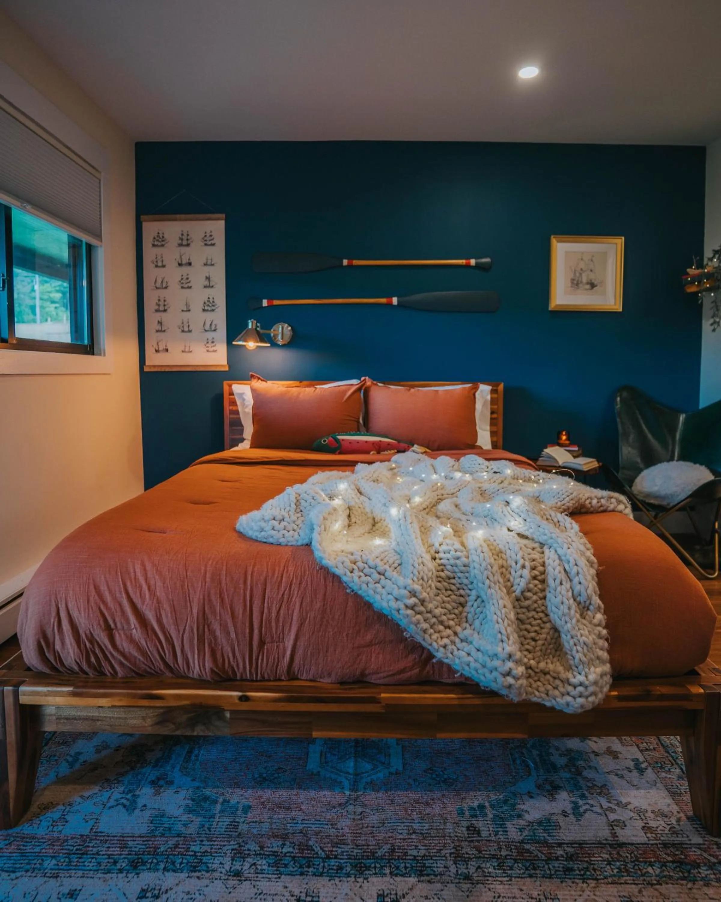 Bed in Willow Pond Motel