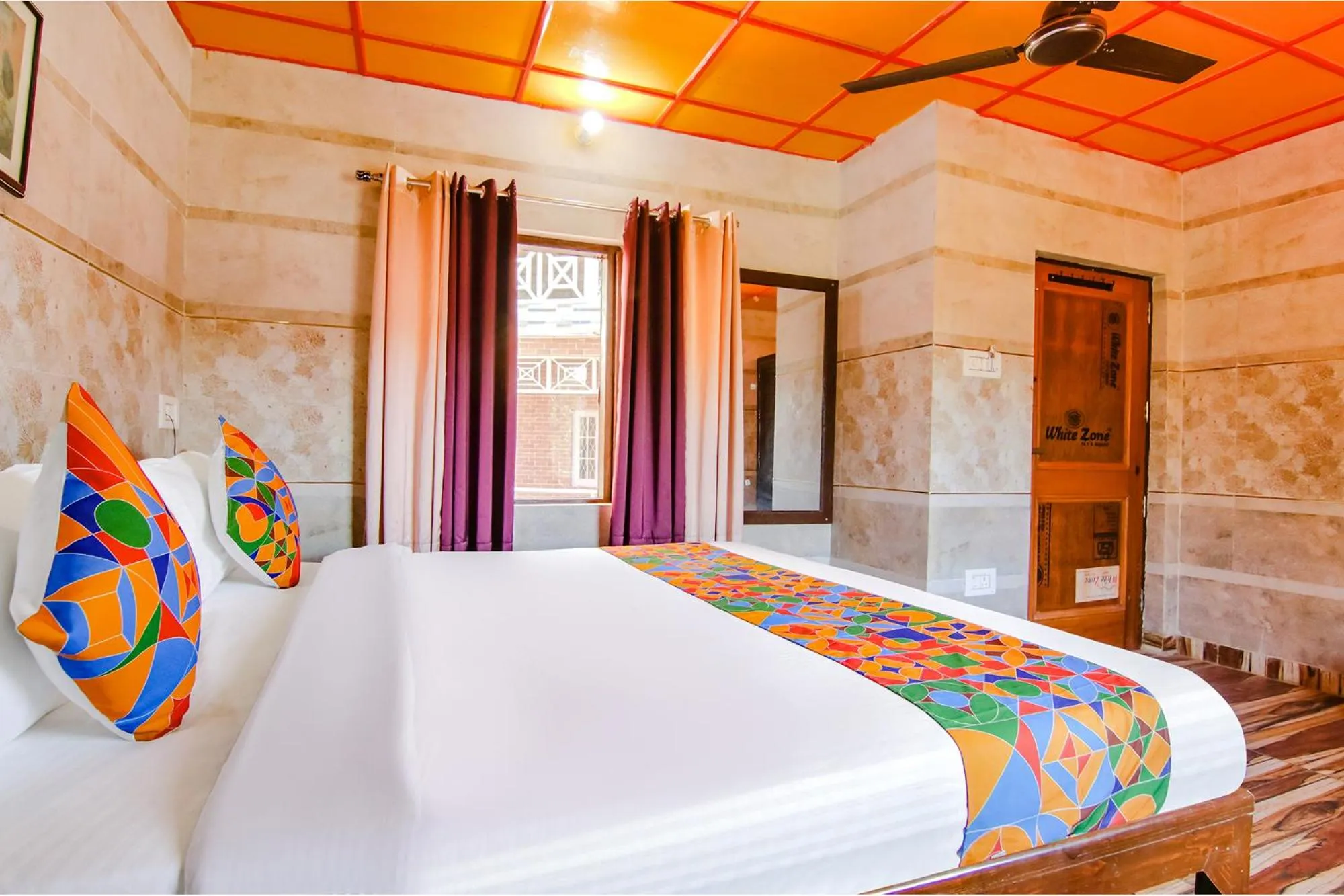 Bed in Royal Green Buds