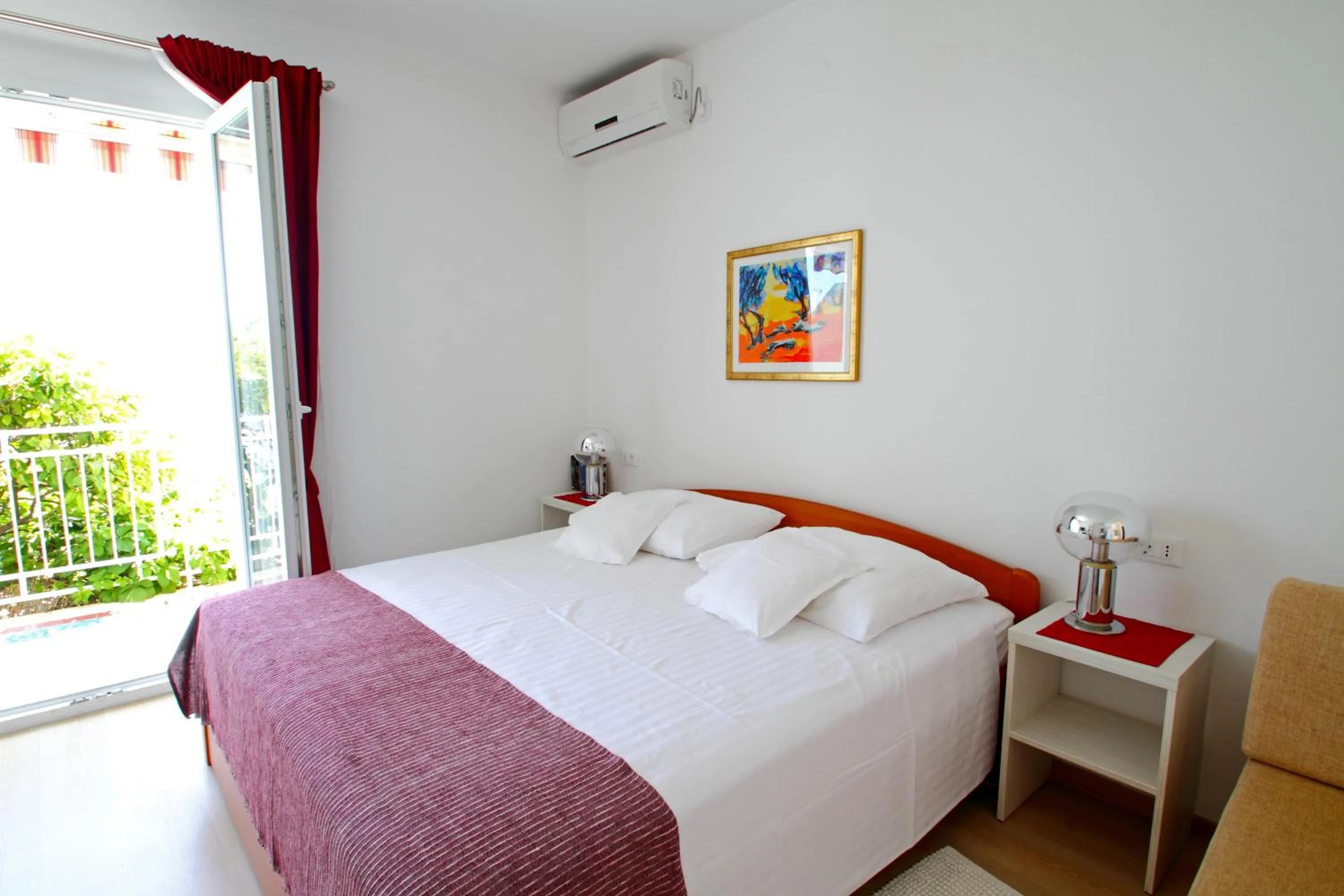 Bed in Apartments Ante
