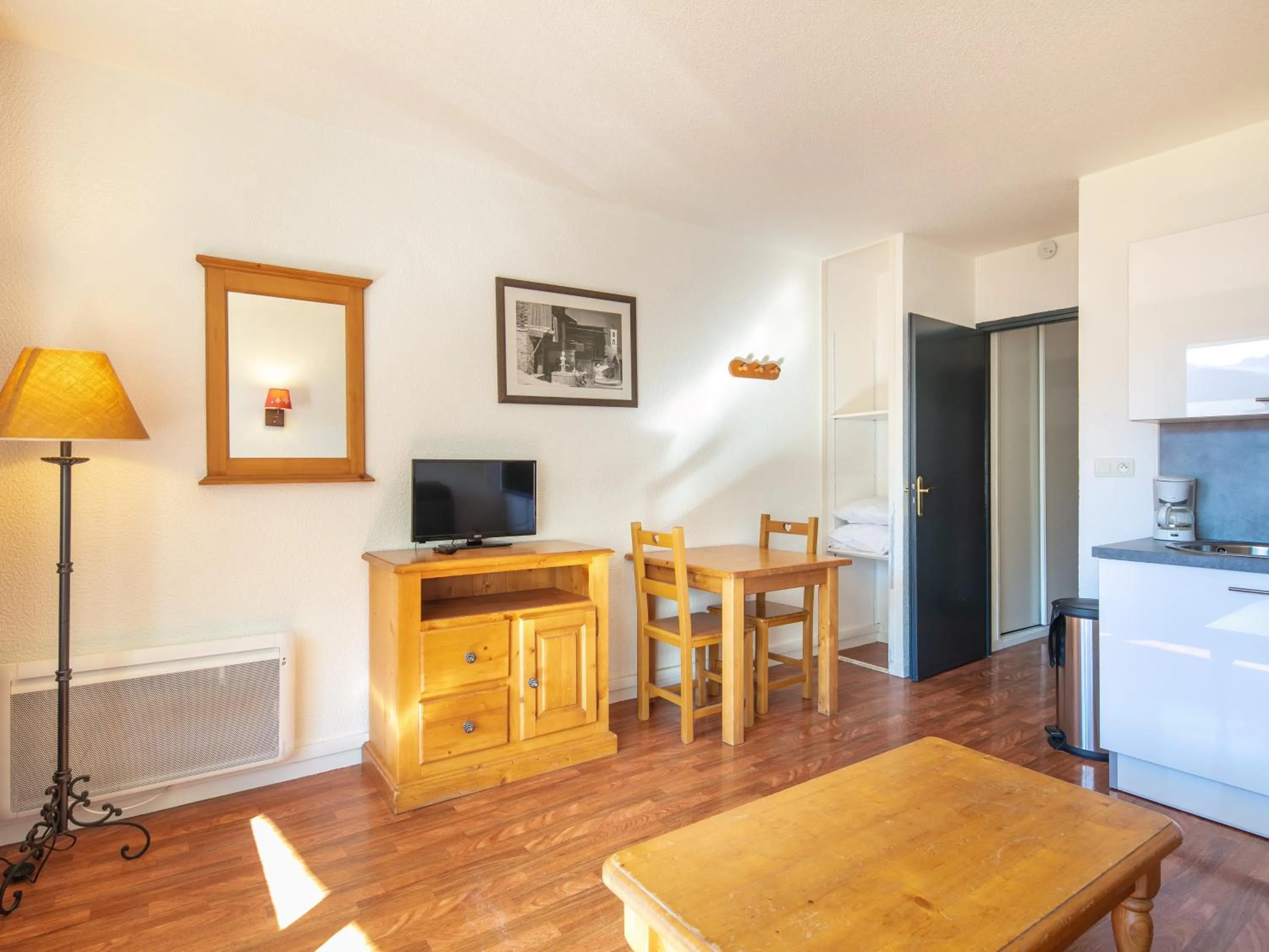 Dining area in Vacancéole - Résidence L'Edelweiss