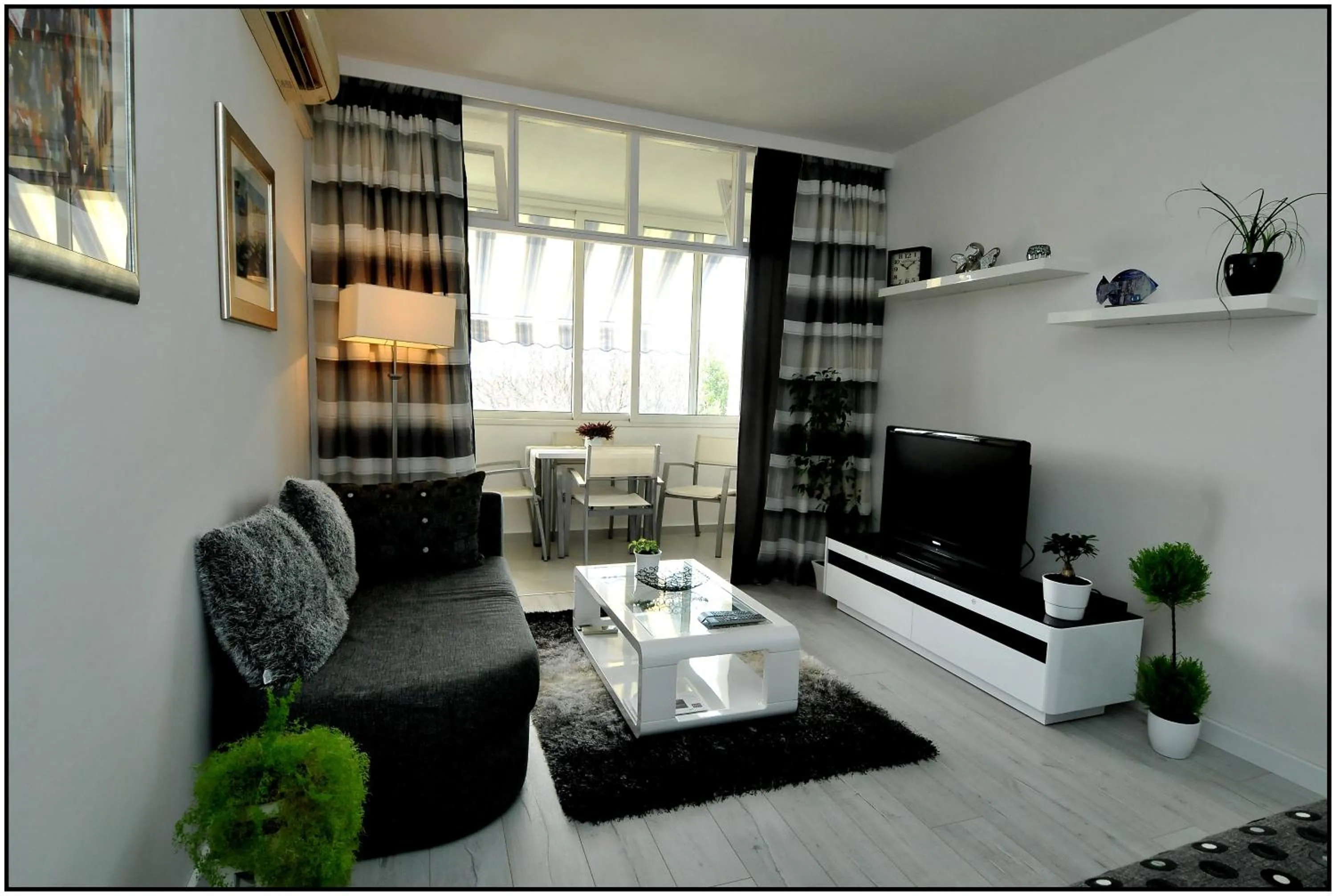 TV and multimedia in Apartment Karmen