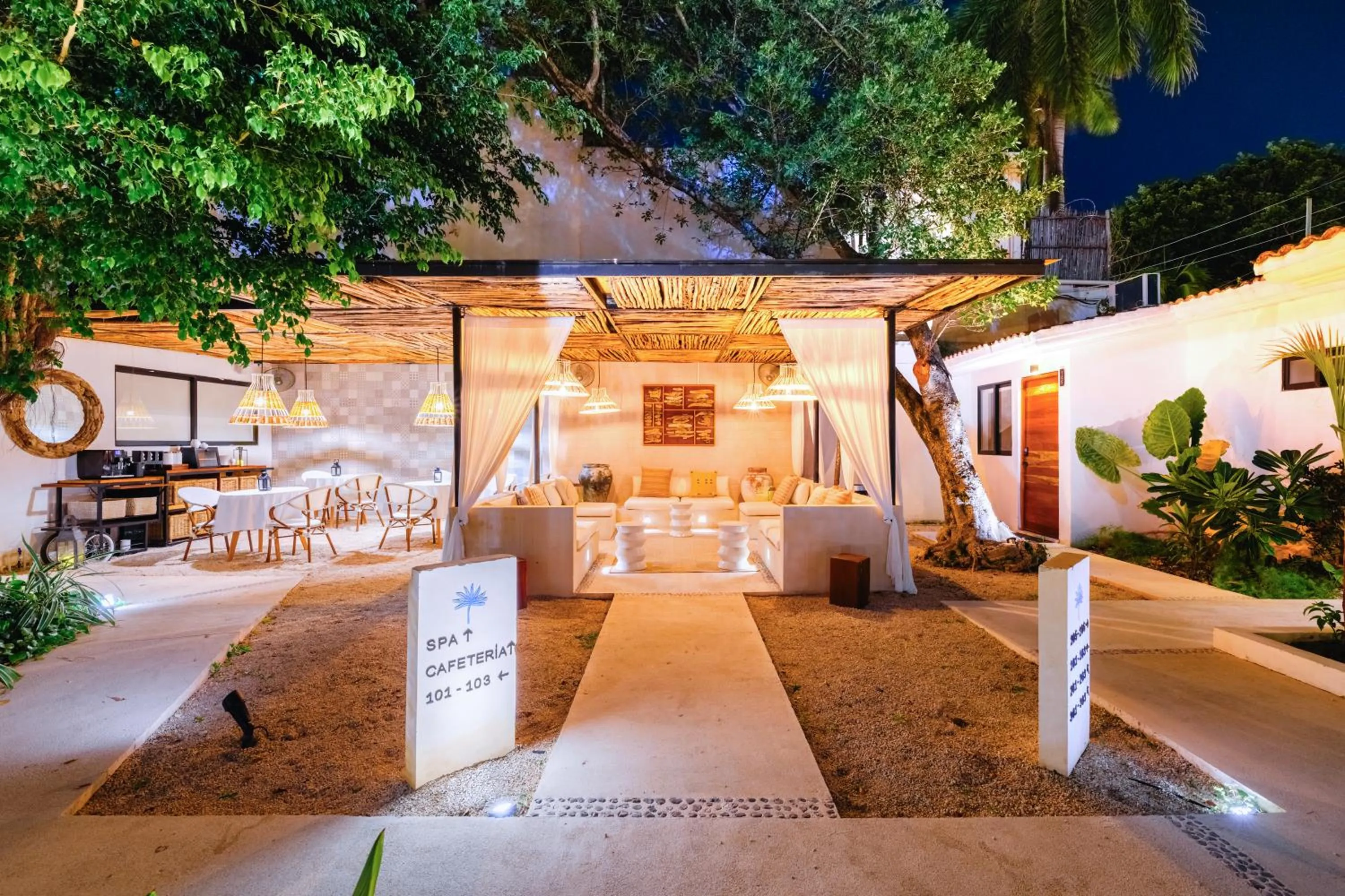 Property building in Malish Hotel & Spa Luxury Edition