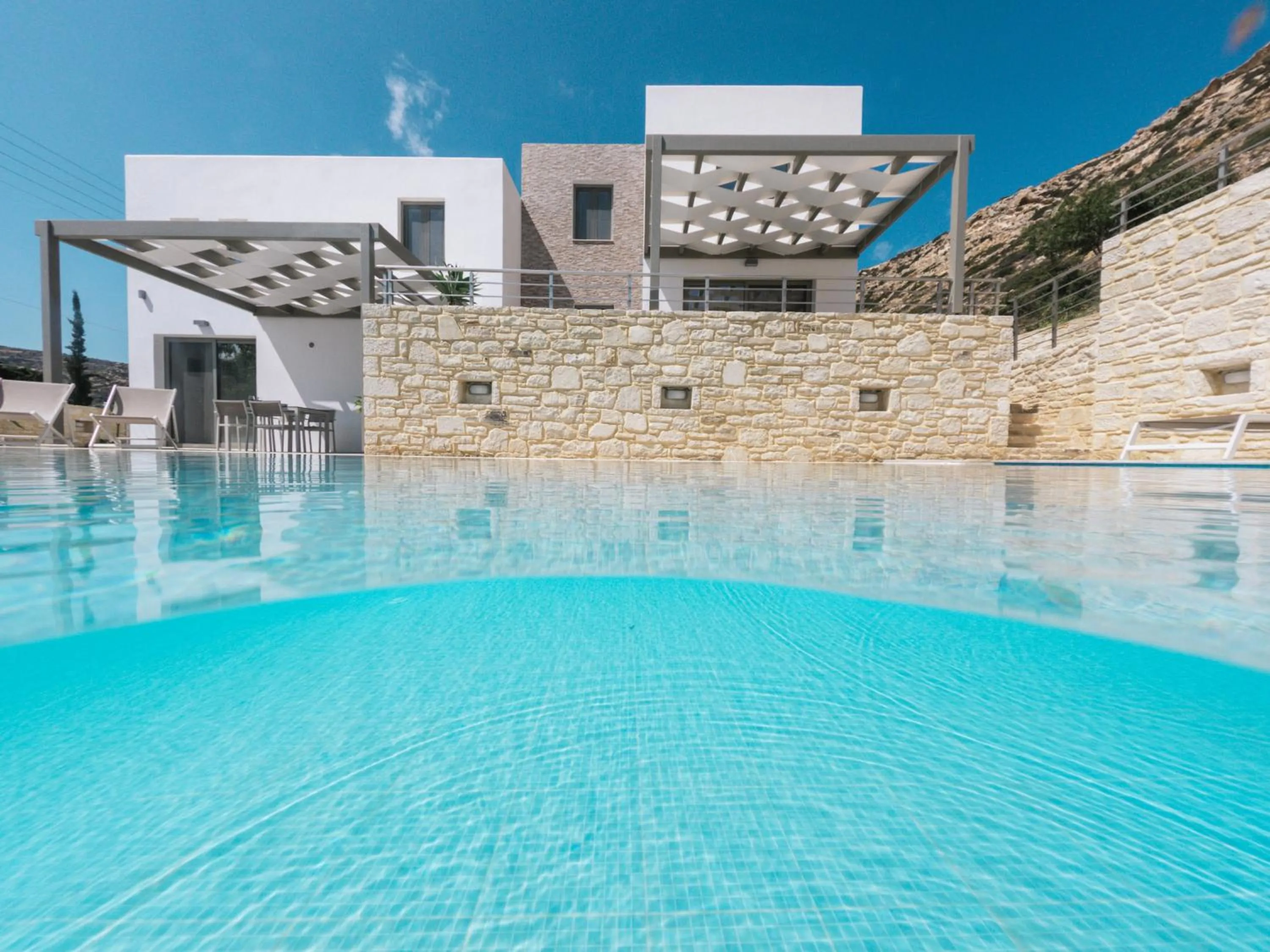 Swimming pool in Matala Prime Villas