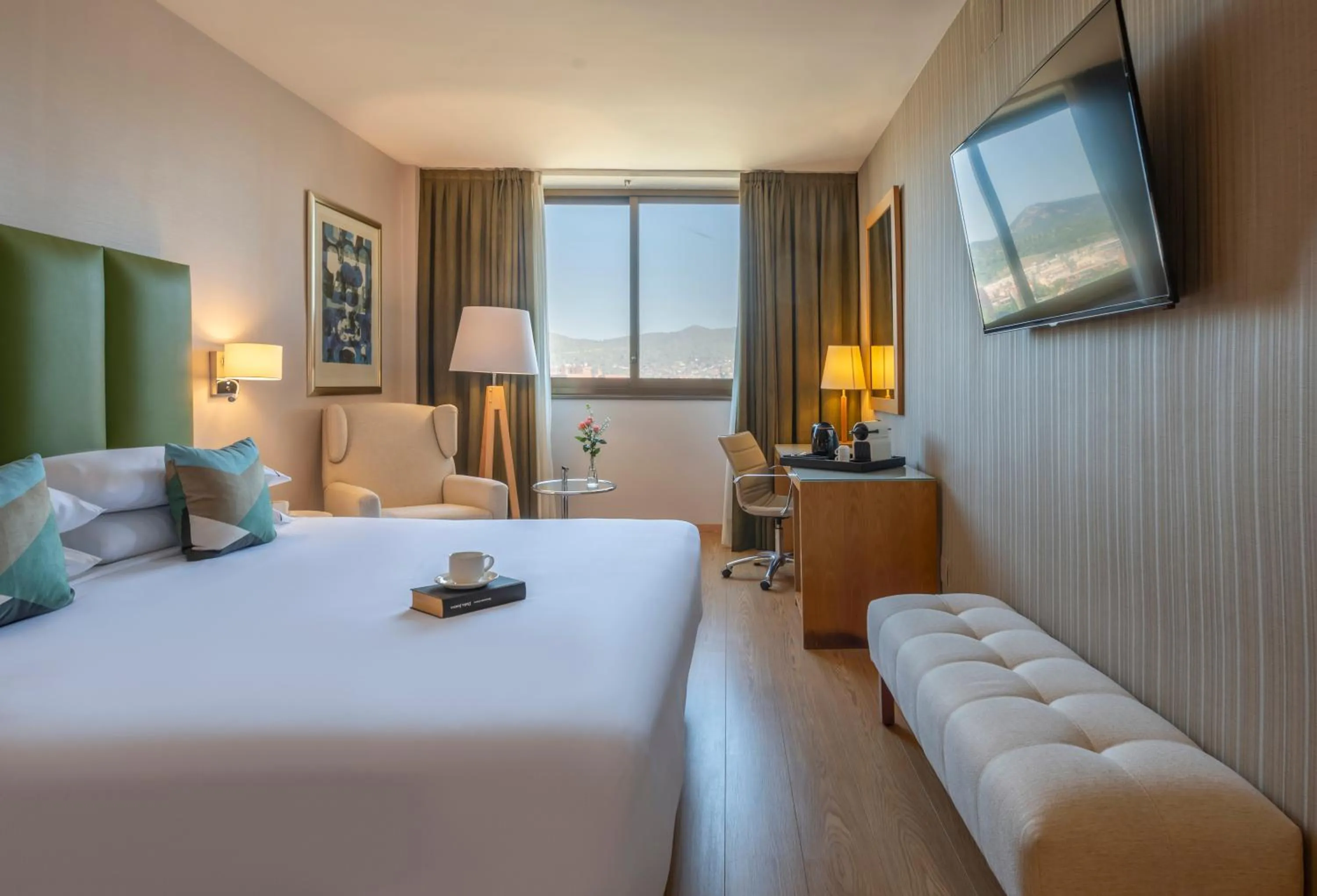 Bedroom, Bed in Hesperia Barcelona Sant Just