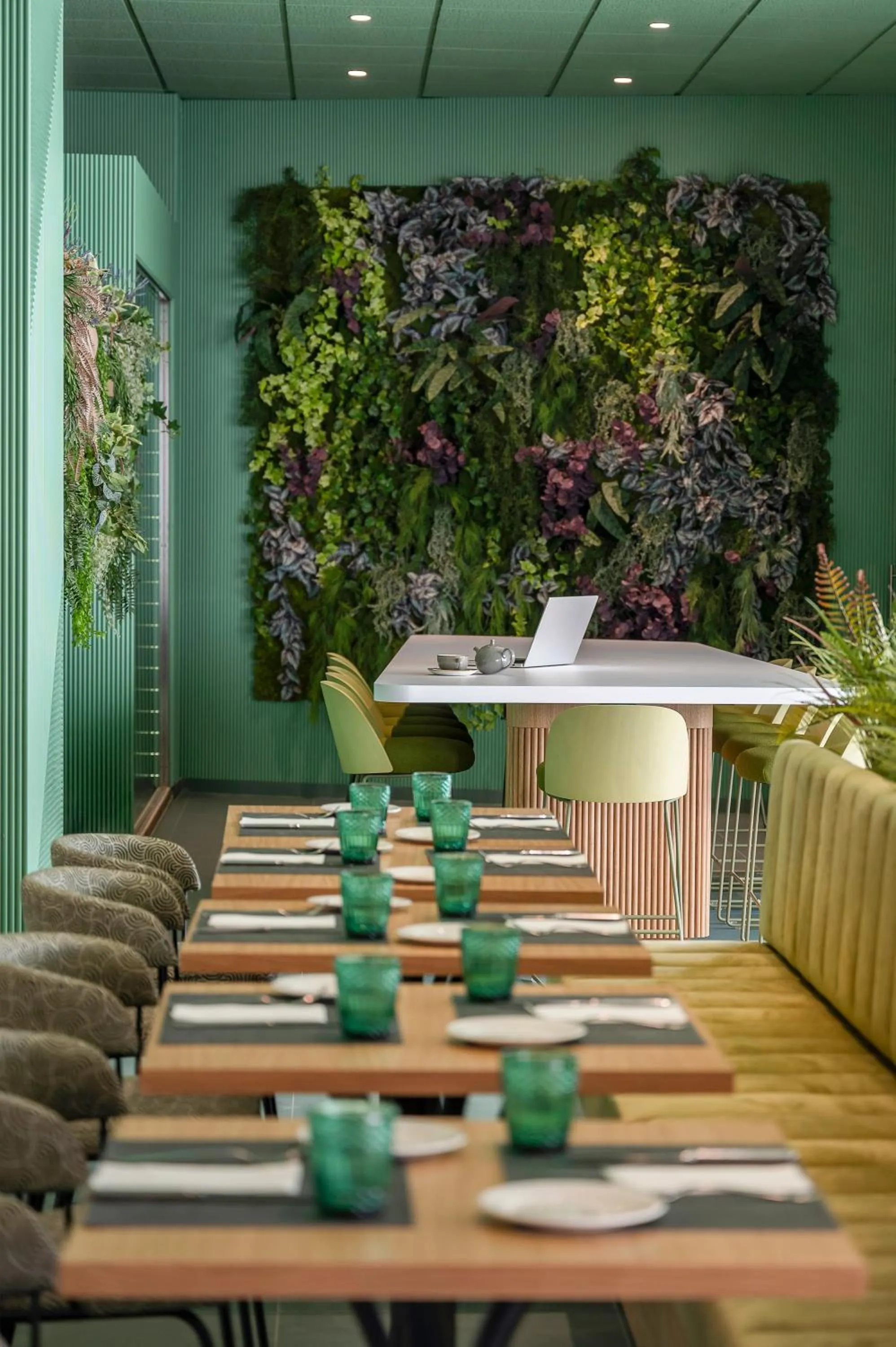 Restaurant/places to eat in Hesperia Barcelona Sant Just