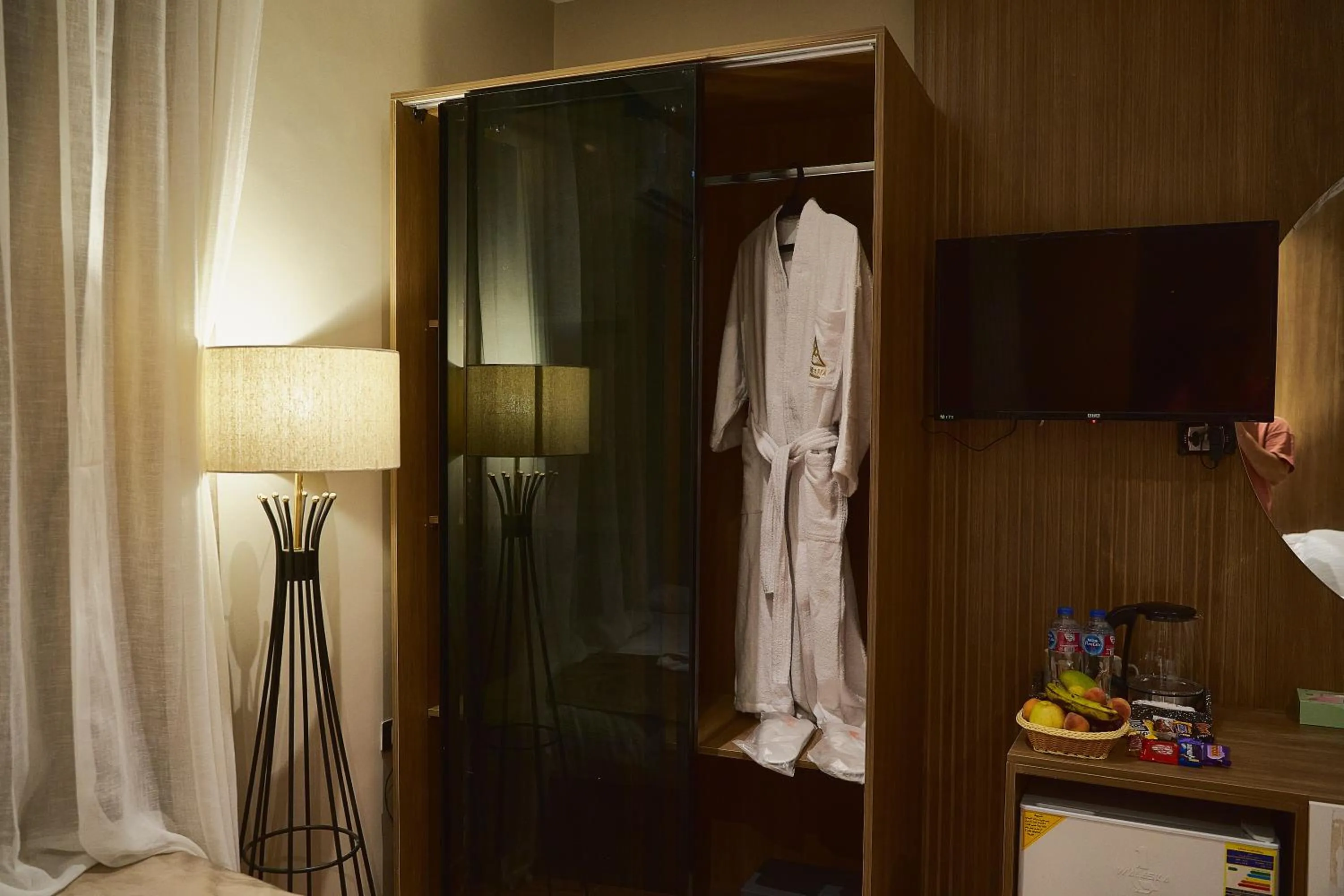 Bedroom in PANORAMA view pyramids