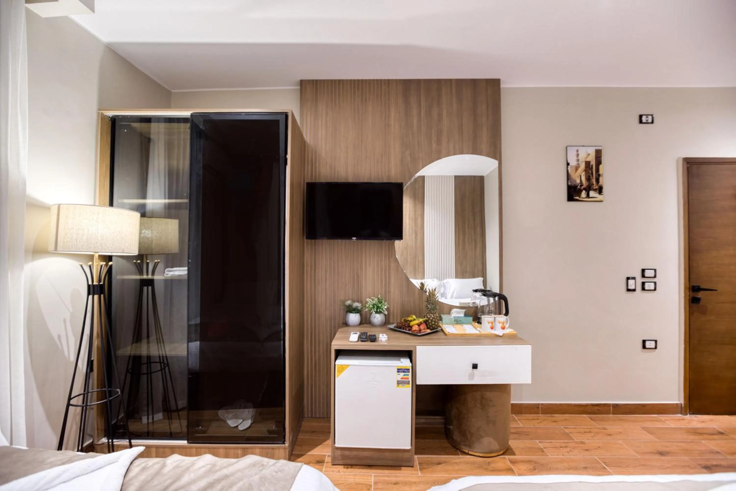 wardrobe, Bed in PANORAMA view pyramids