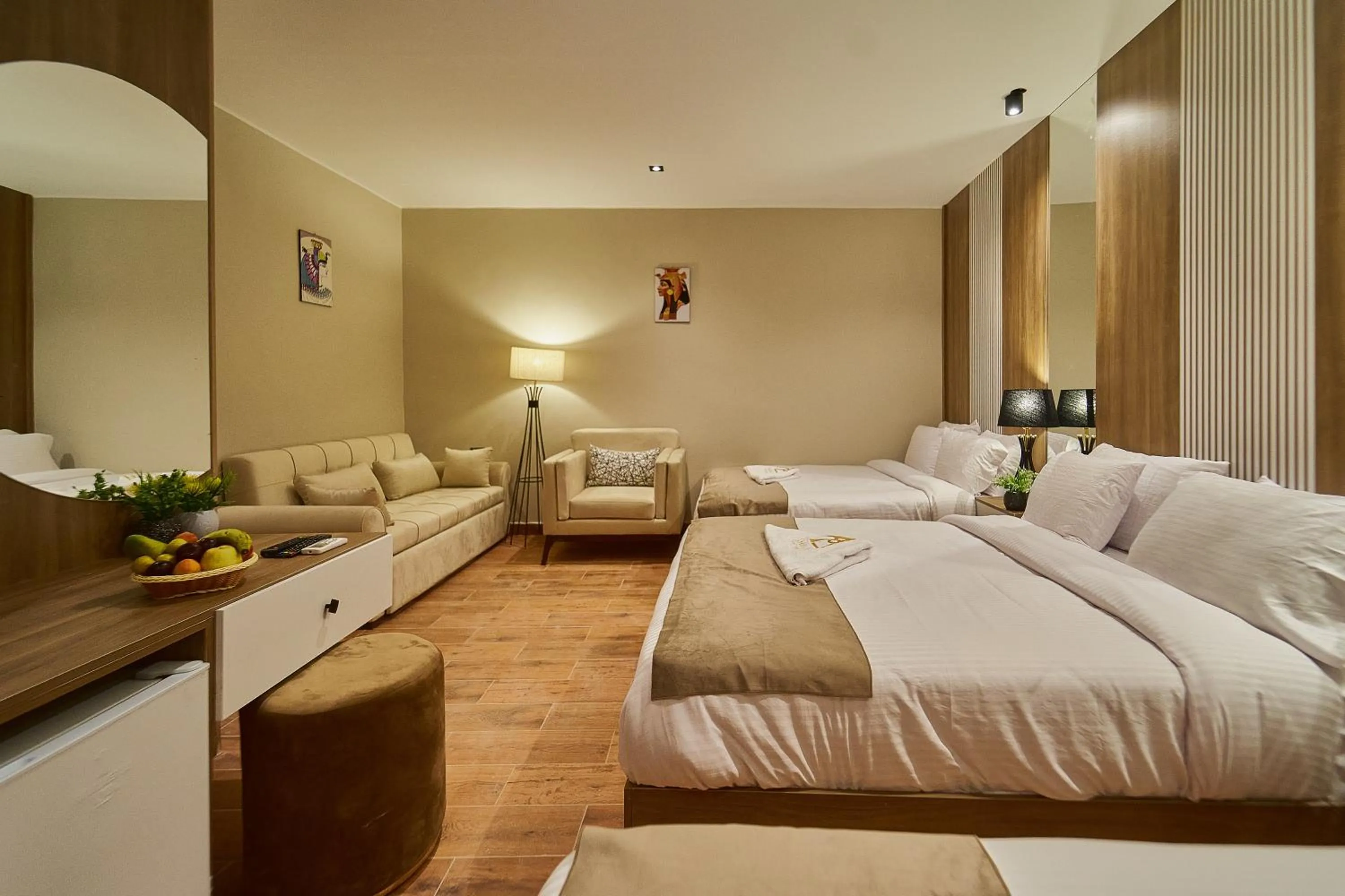 Bed in PANORAMA view pyramids