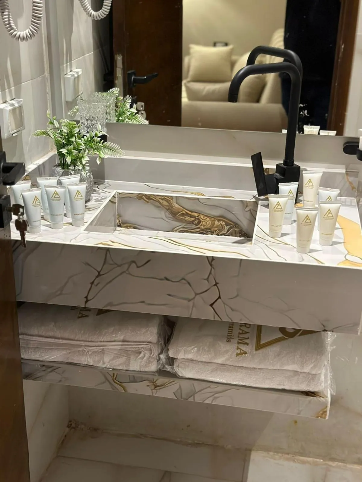 PANORAMA view pyramids