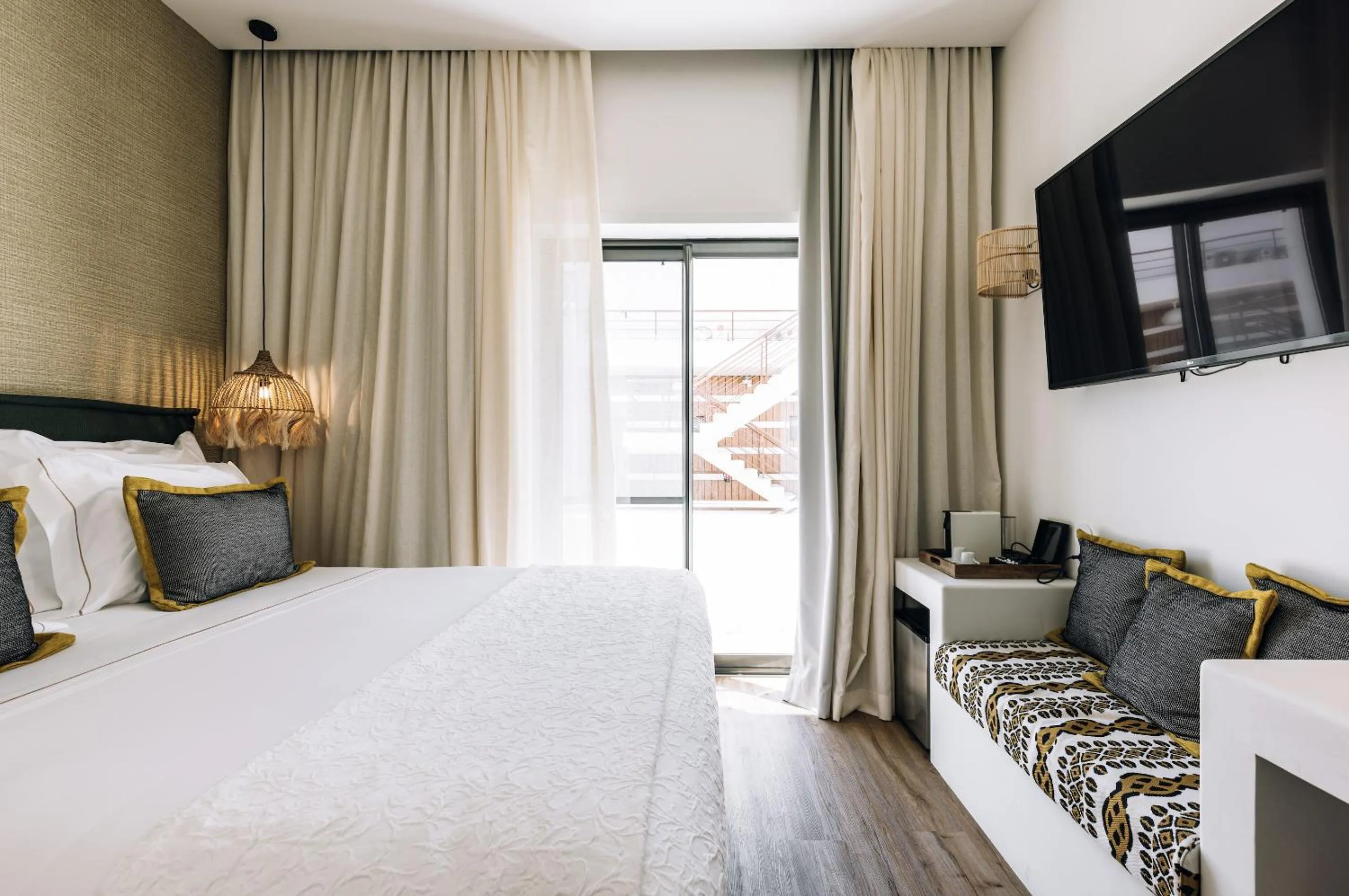 Coffee/tea facilities, Bed in AlmaLusa Comporta