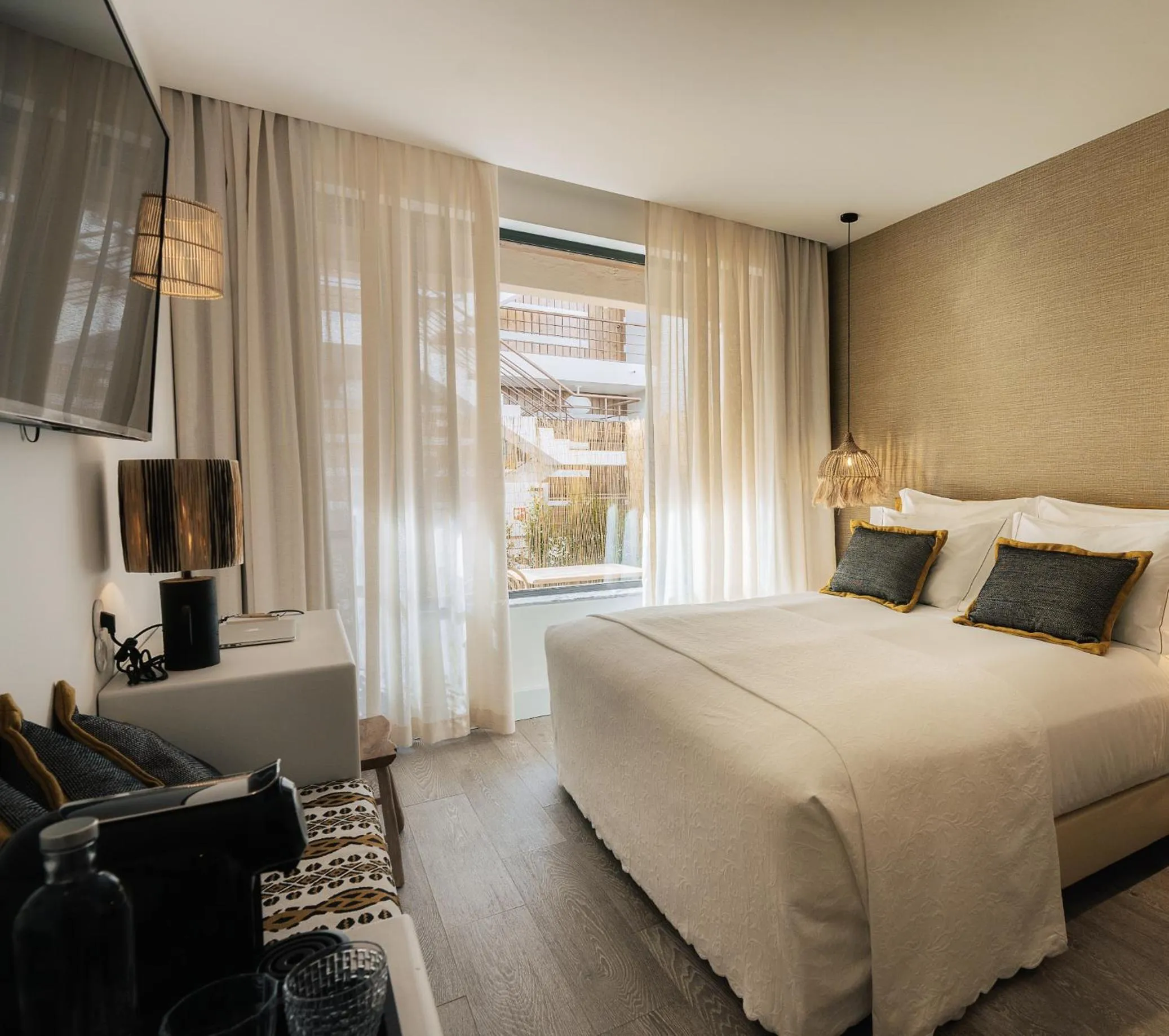 TV and multimedia, Bed in AlmaLusa Comporta