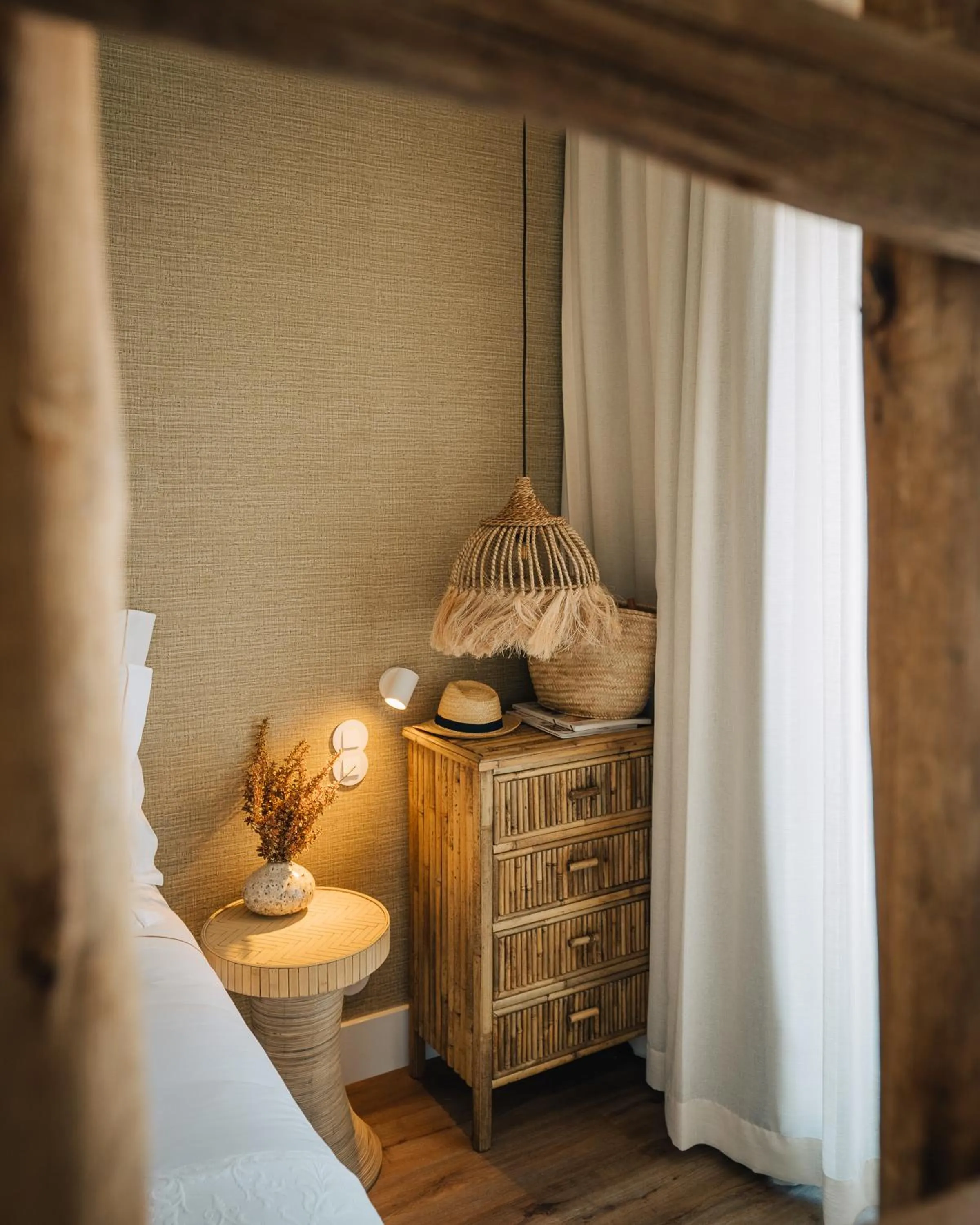 Decorative detail, Bed in AlmaLusa Comporta