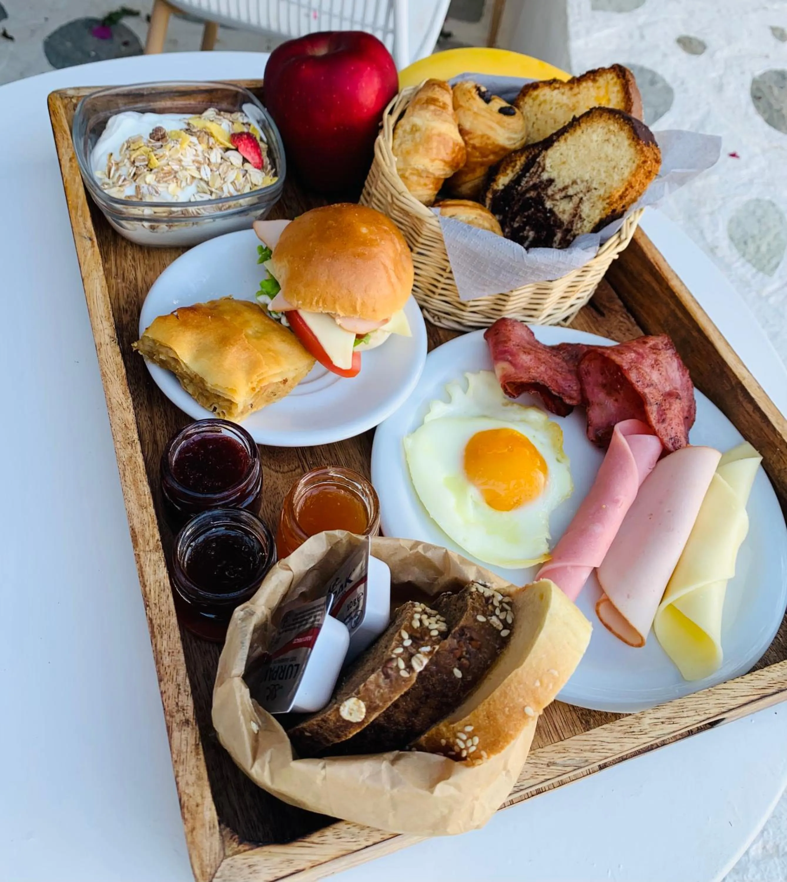 Breakfast in Paros Five Senses