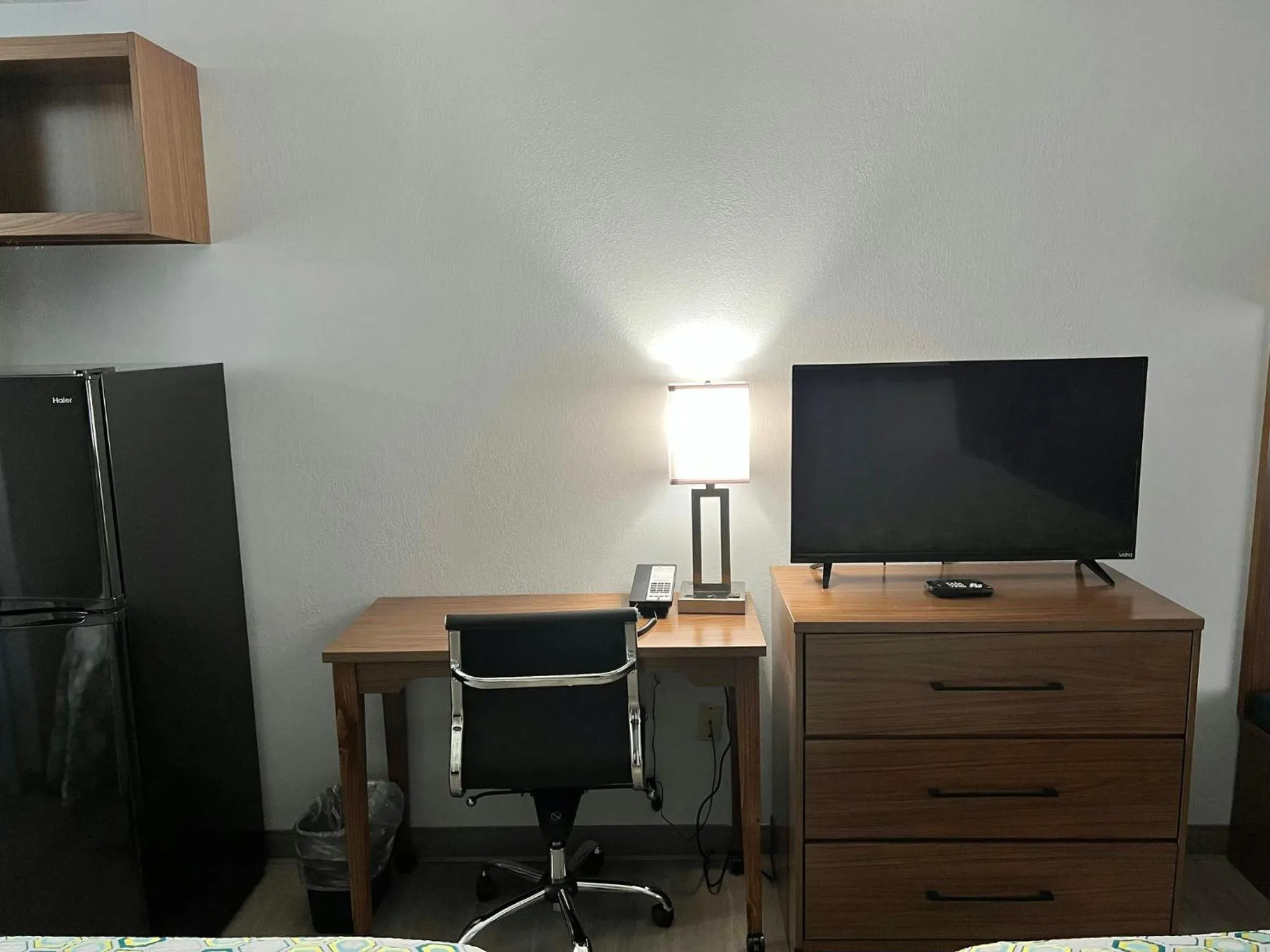 Photo of the whole room in HomeTowne Studios by Red Roof Georgetown, KY