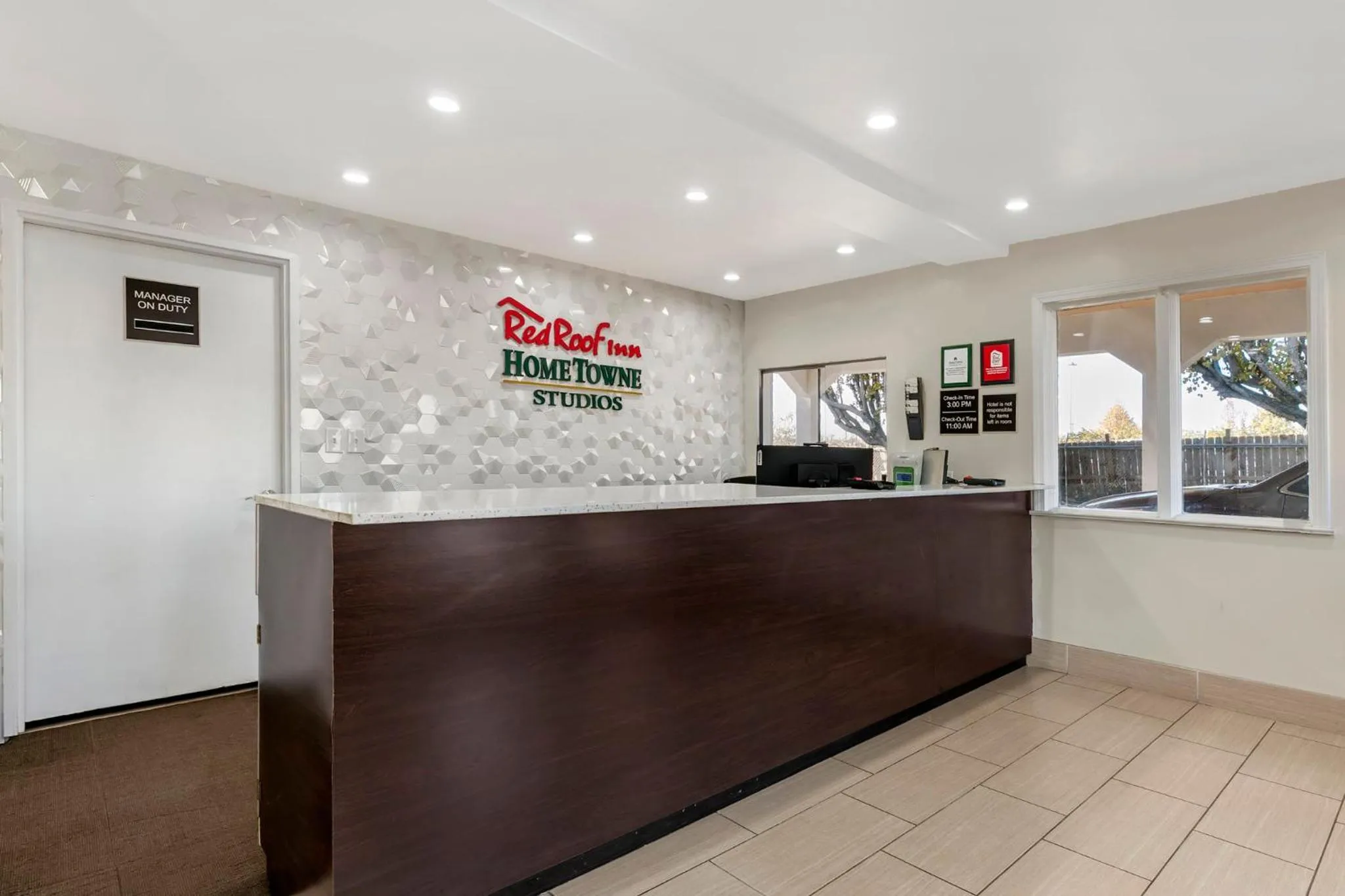 Lobby or reception in HomeTowne Studios by Red Roof Georgetown, KY