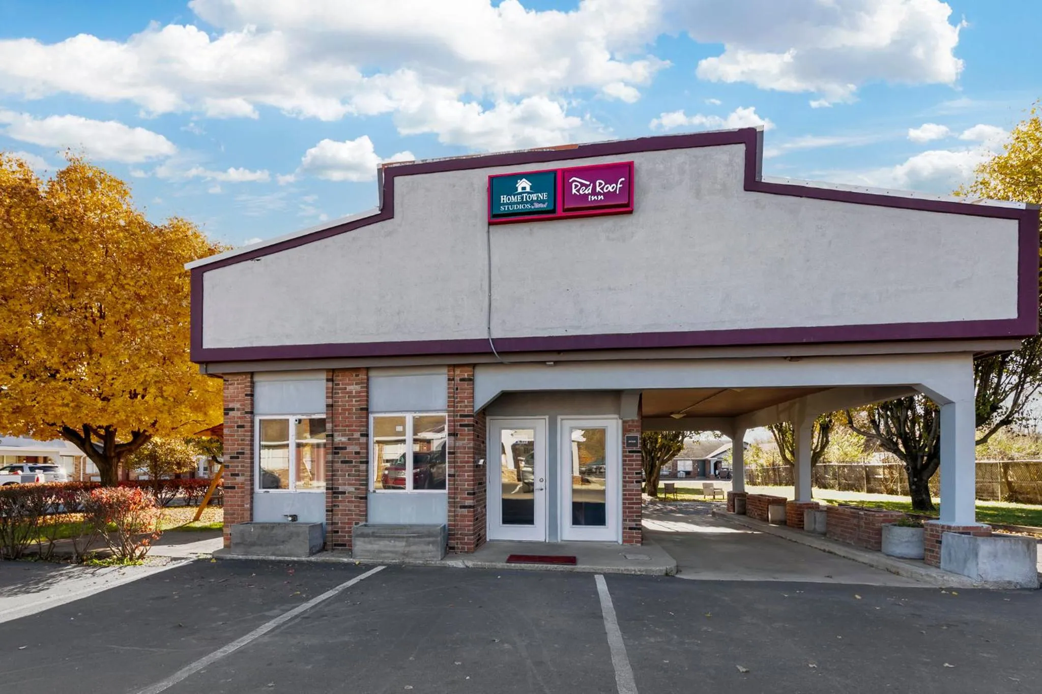Property building in HomeTowne Studios by Red Roof Georgetown, KY