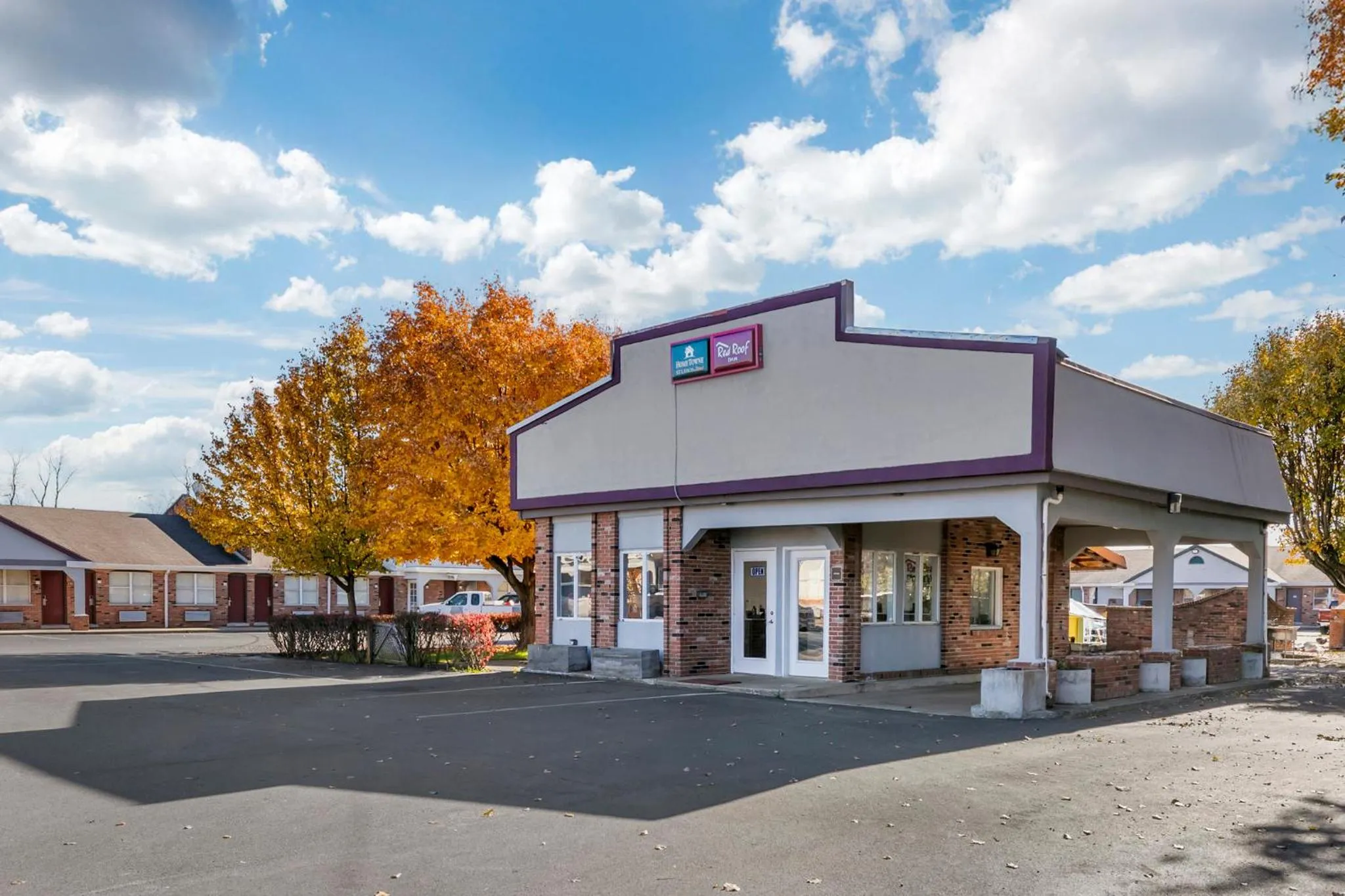 Property building in HomeTowne Studios by Red Roof Georgetown, KY