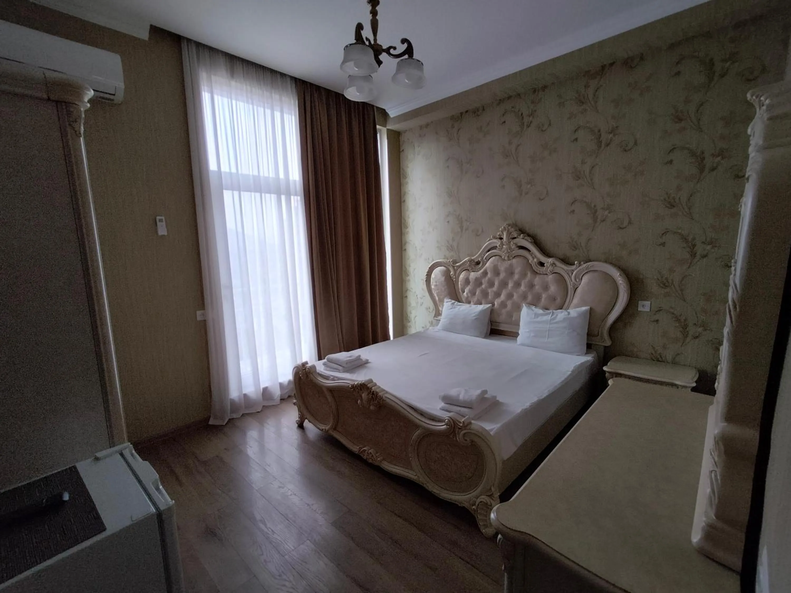 Photo of the whole room in New Star