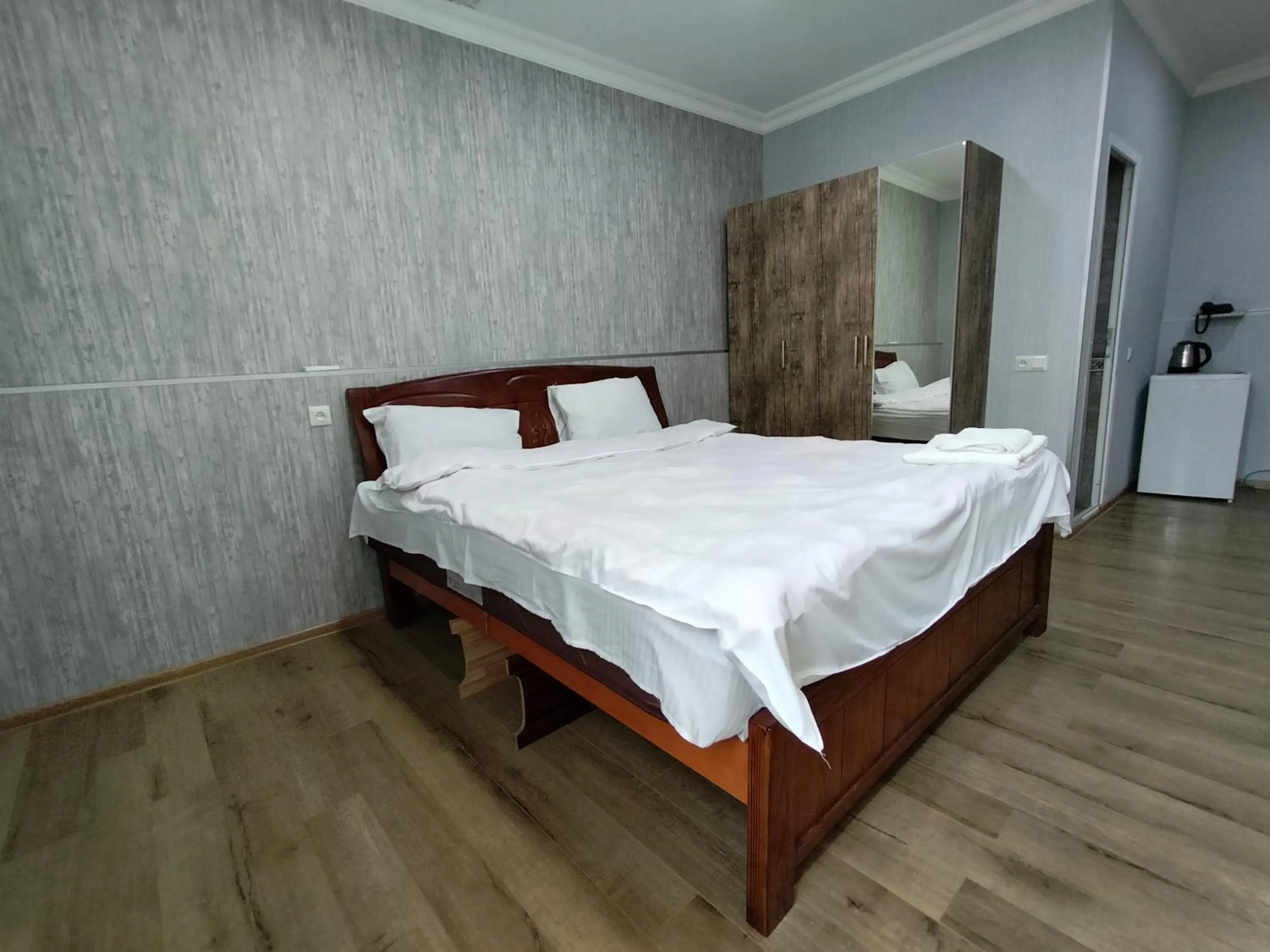 Photo of the whole room in New Star