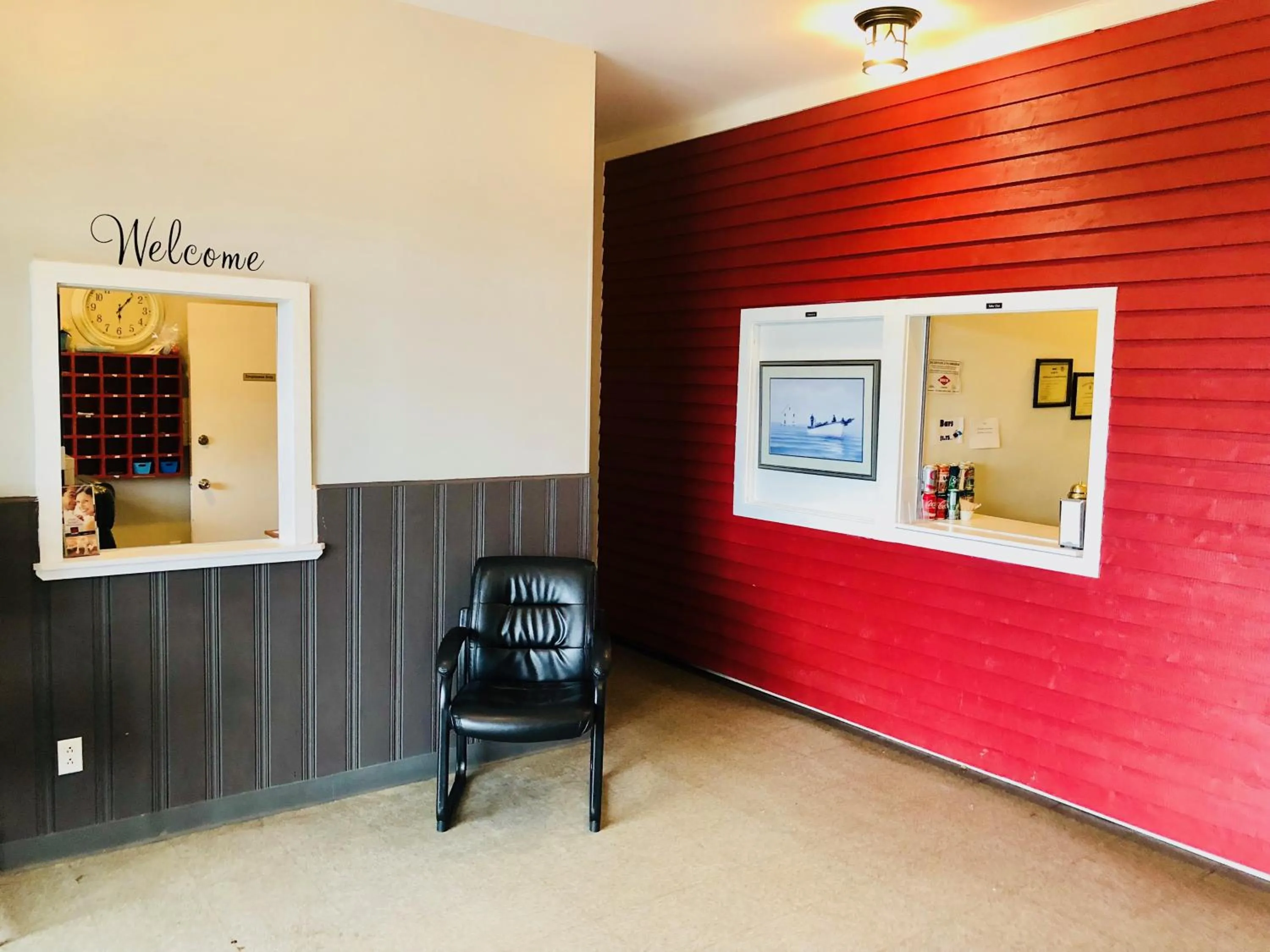 Lobby or reception in Arnold's Cove Inn