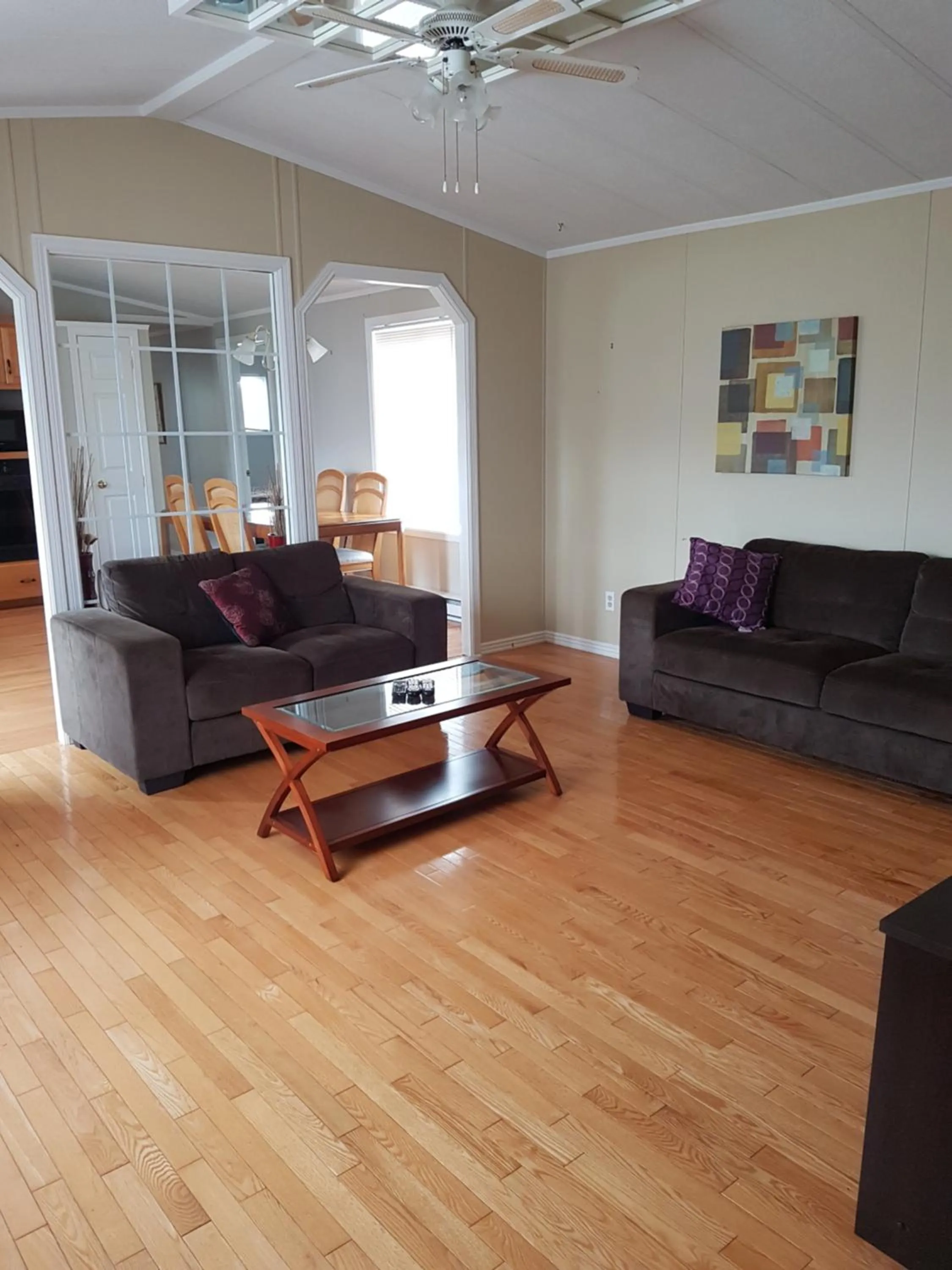 Living room in Arnold's Cove Inn