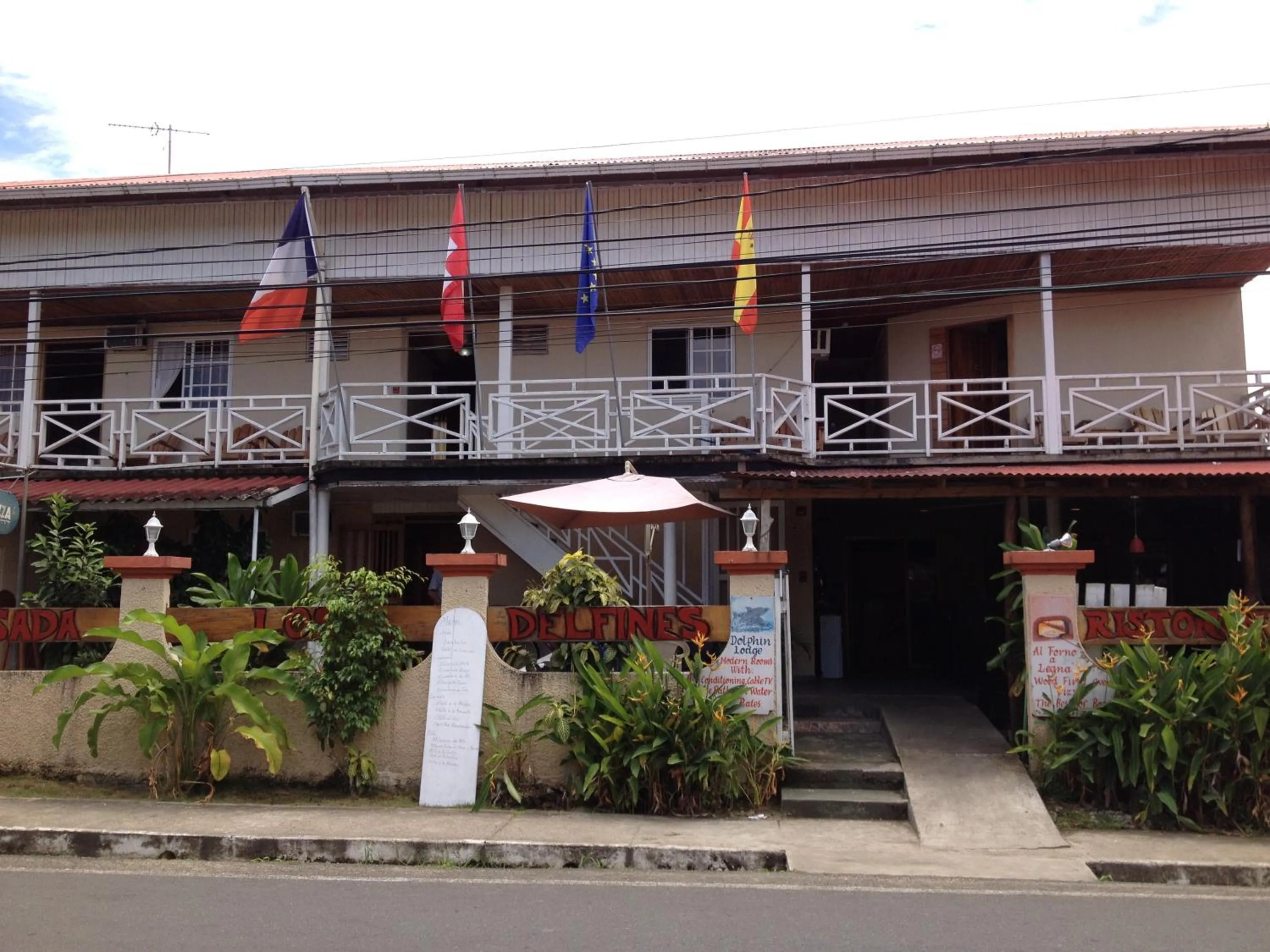 Facade/entrance in Hotel Posada Los Delfines
