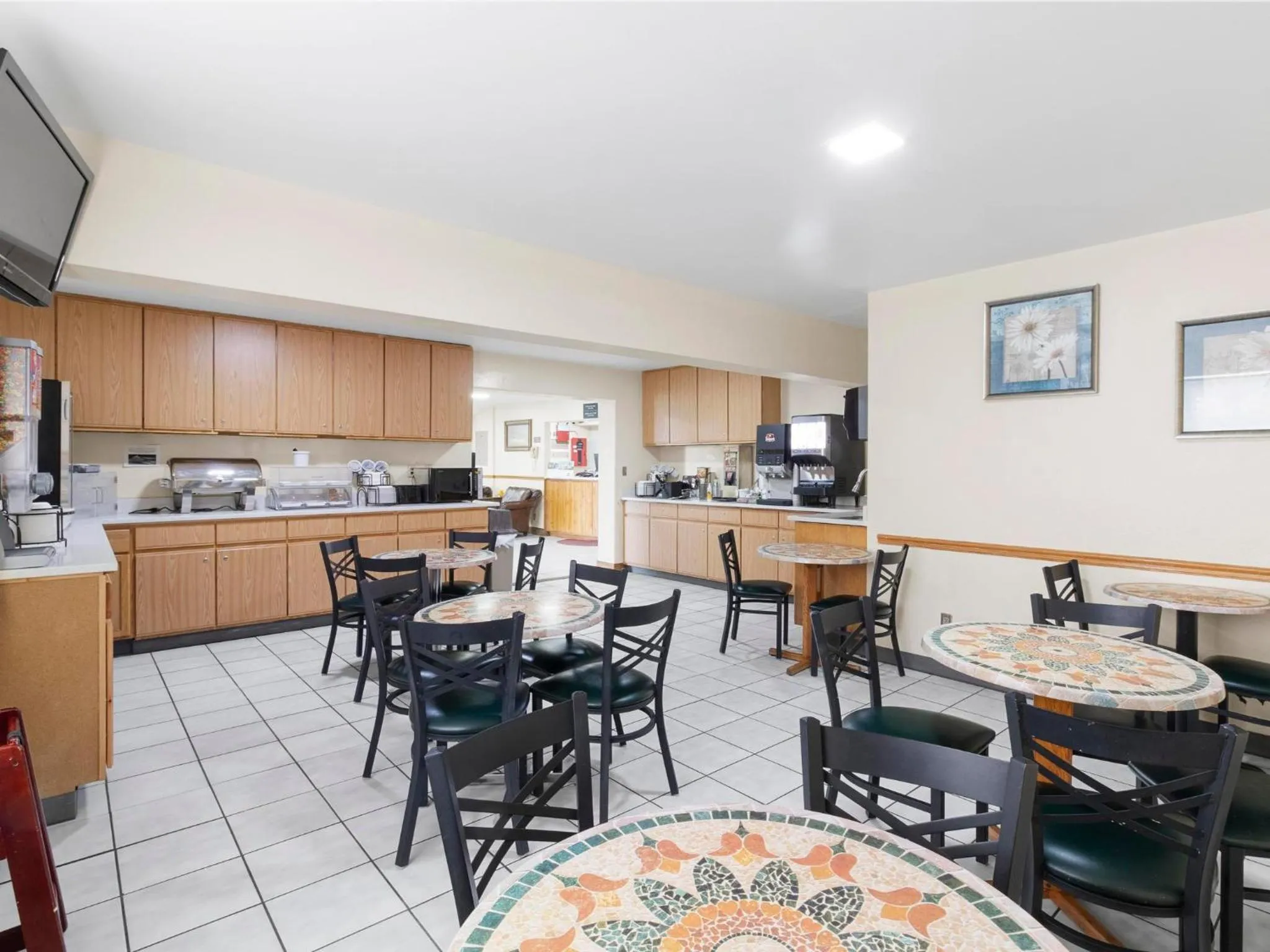 Super 8 by Wyndham Ogallala