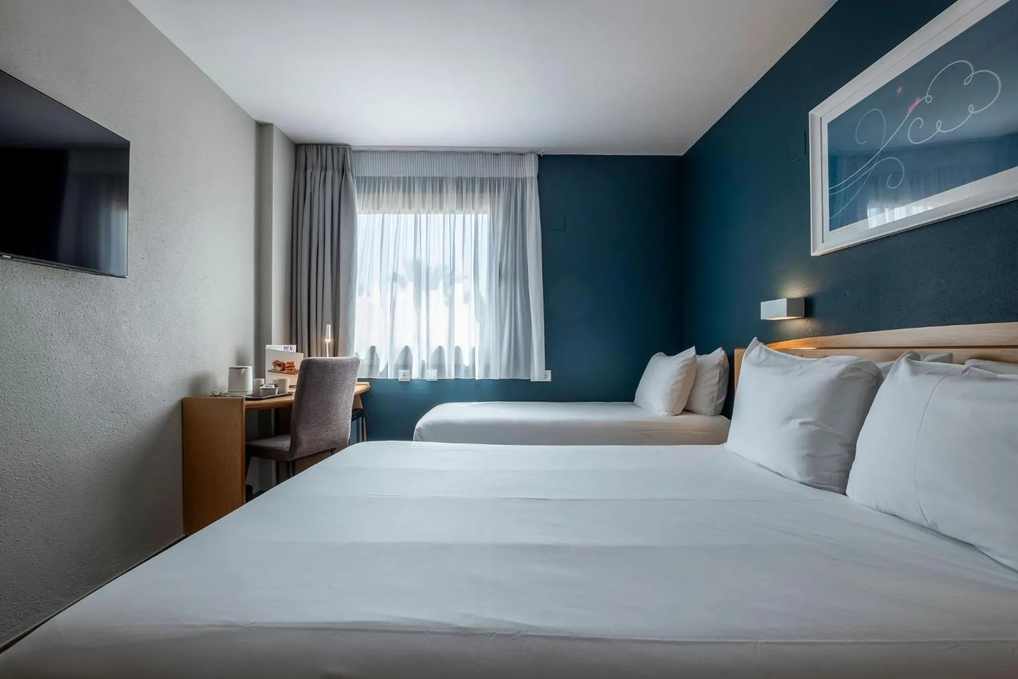 Bed in Travelodge Alicante Puerto