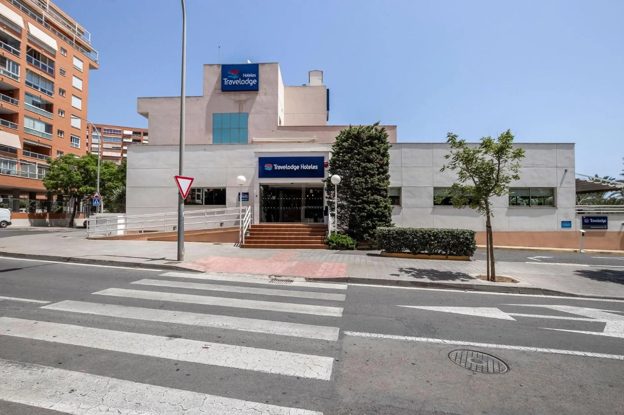 Travelodge Alicante Puerto