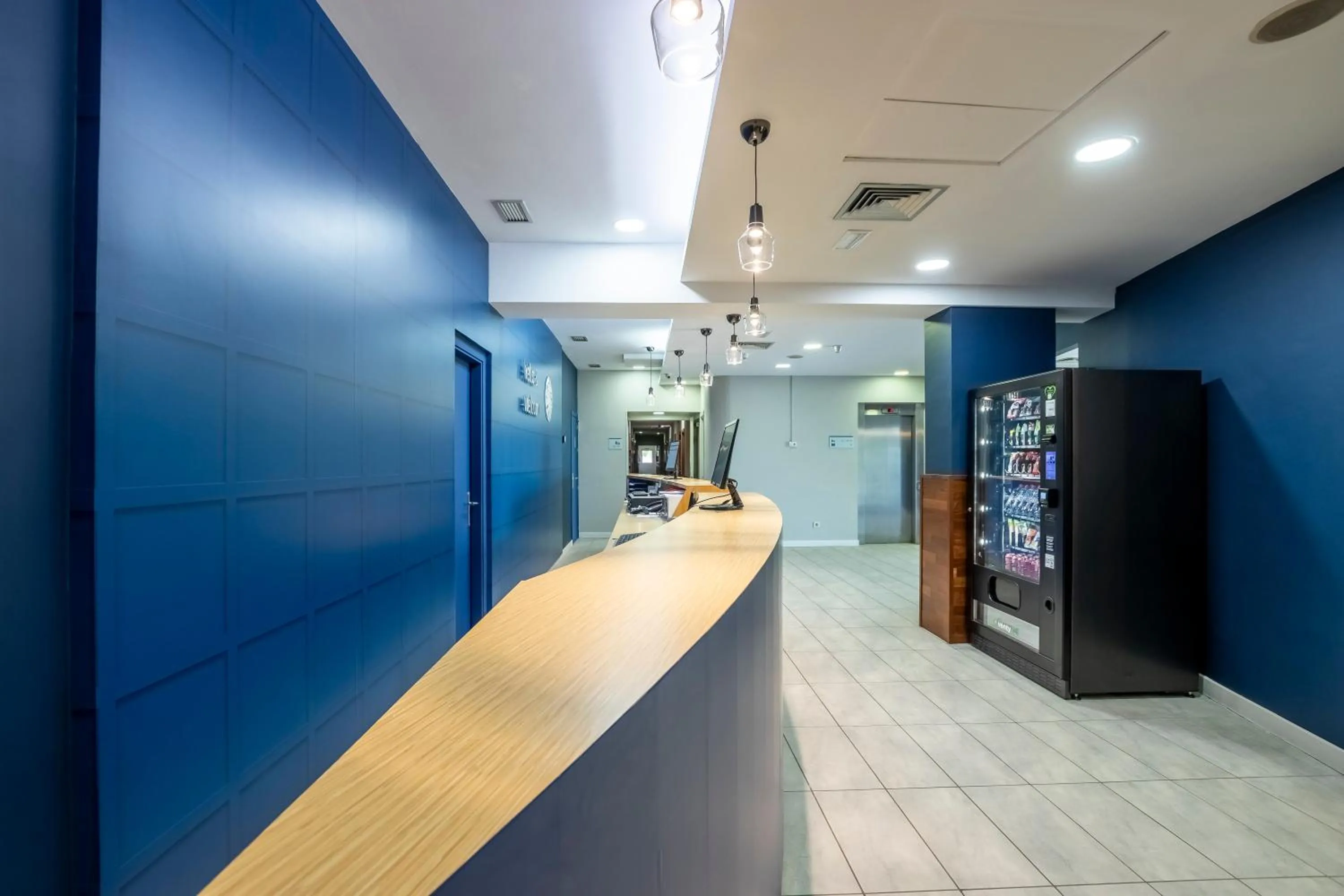 Lobby or reception in Travelodge Murcia