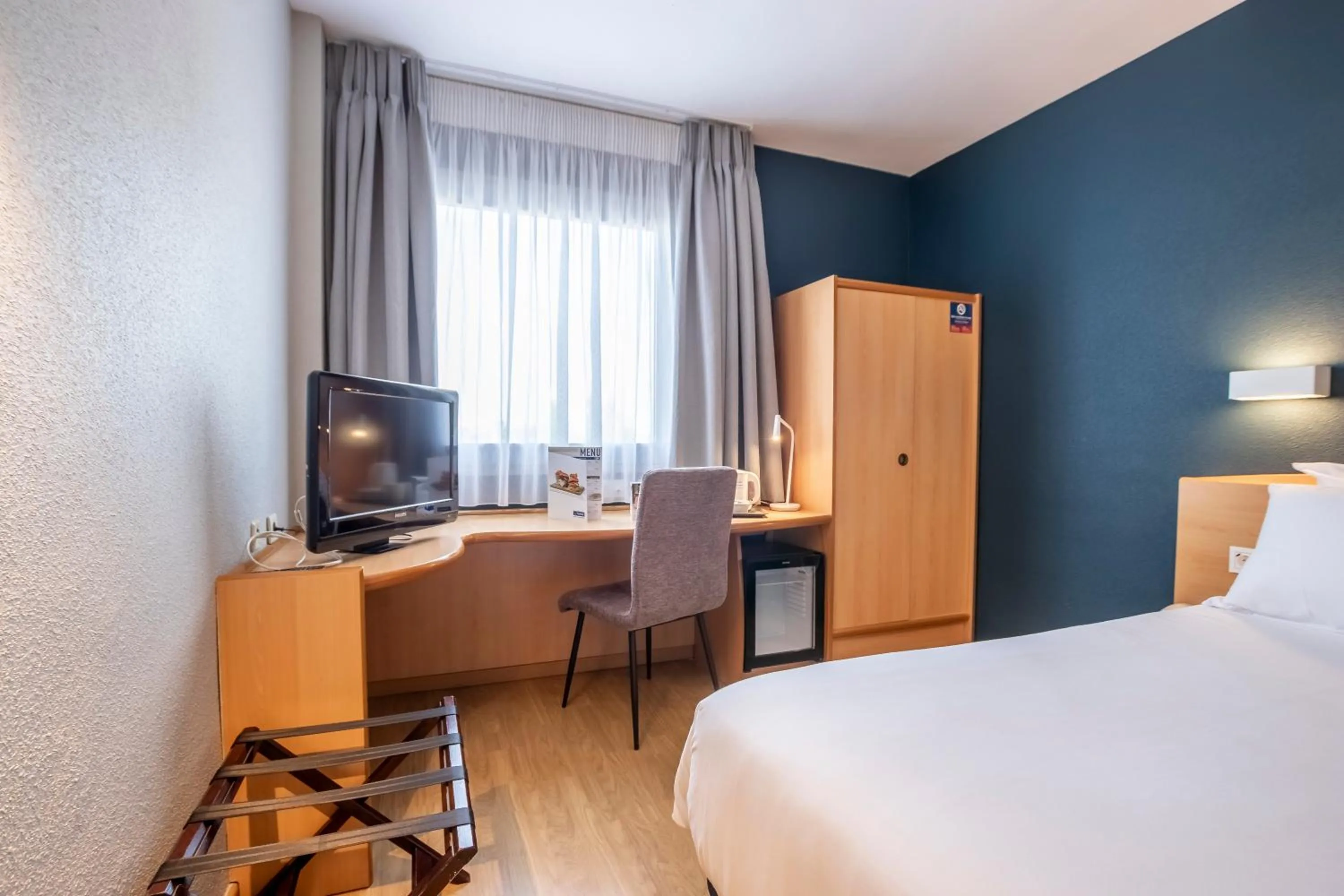 Photo of the whole room, Bed in Travelodge Murcia