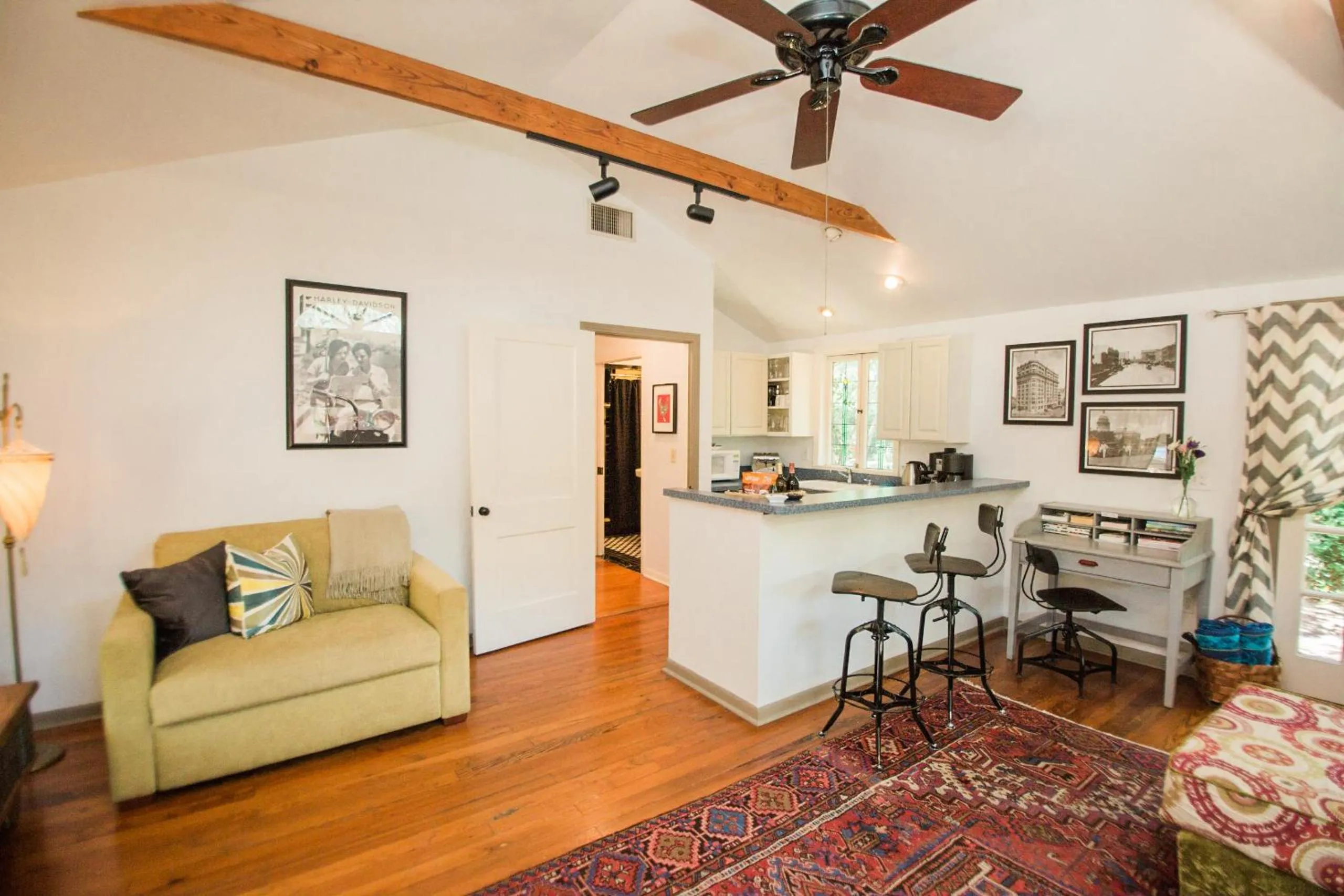 Living room in Park Lane Guest House