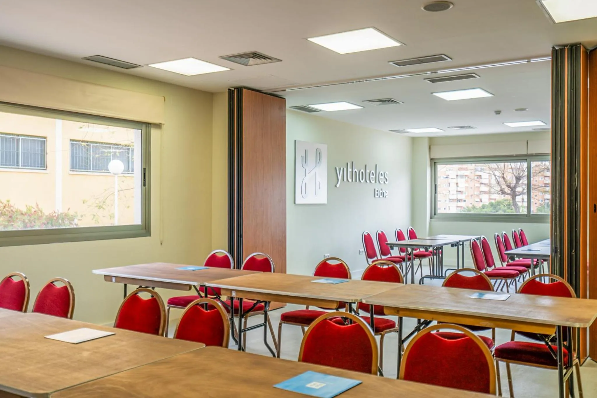 Business facilities in Hotel YIT Ciudad de Elche