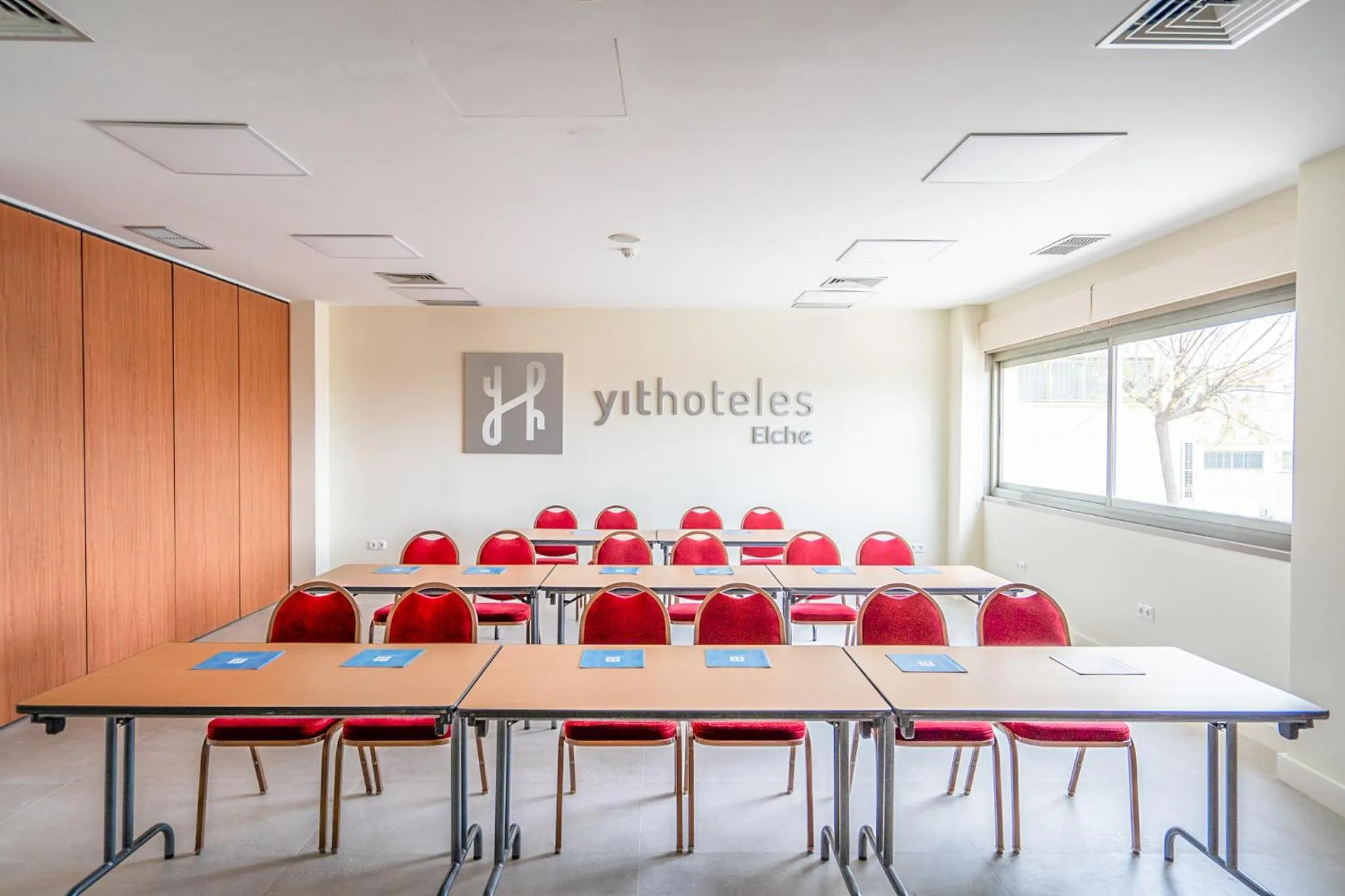 Business facilities in Hotel YIT Ciudad de Elche