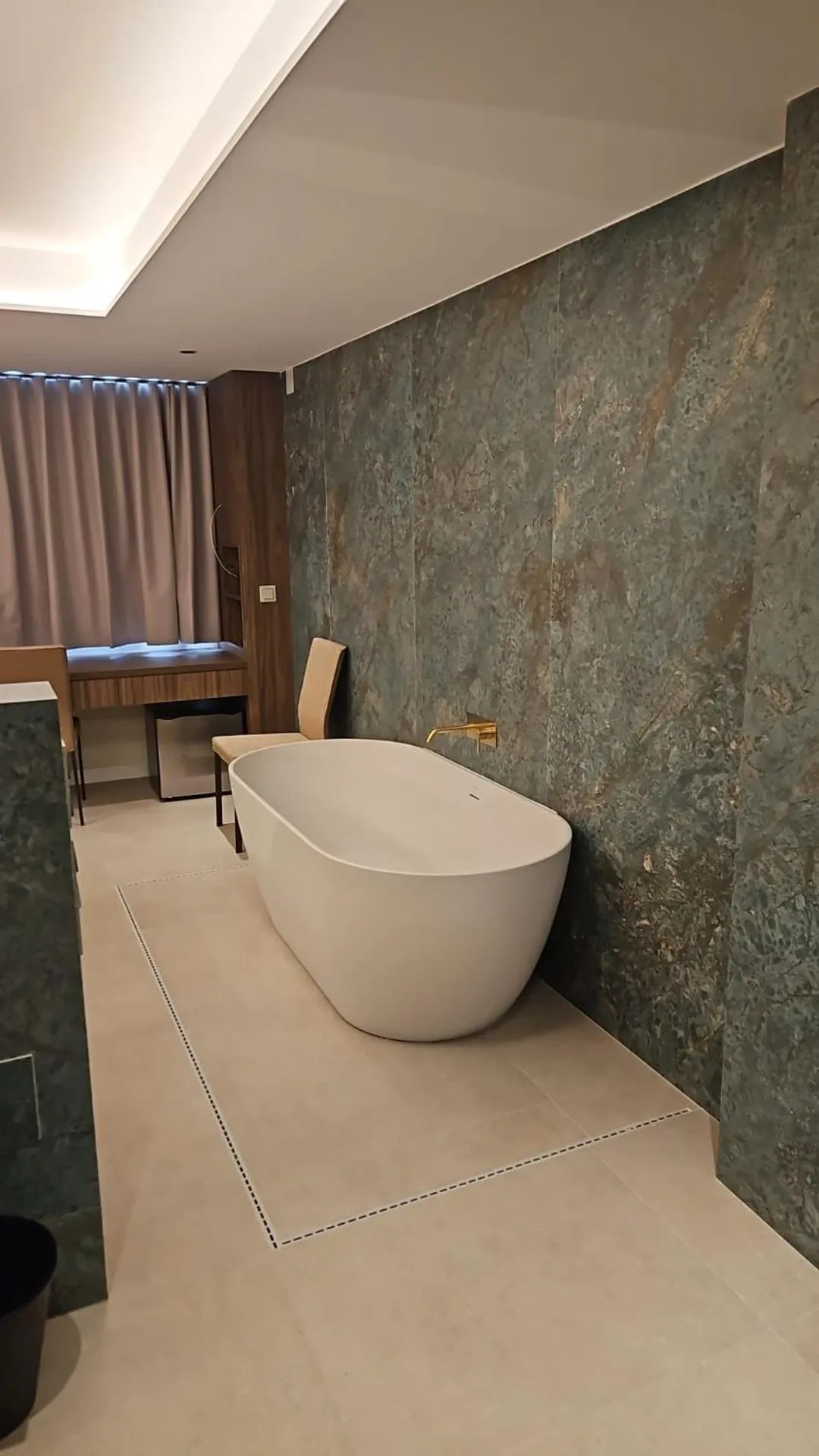 Bathroom in Hotel YIT Ciudad de Elche