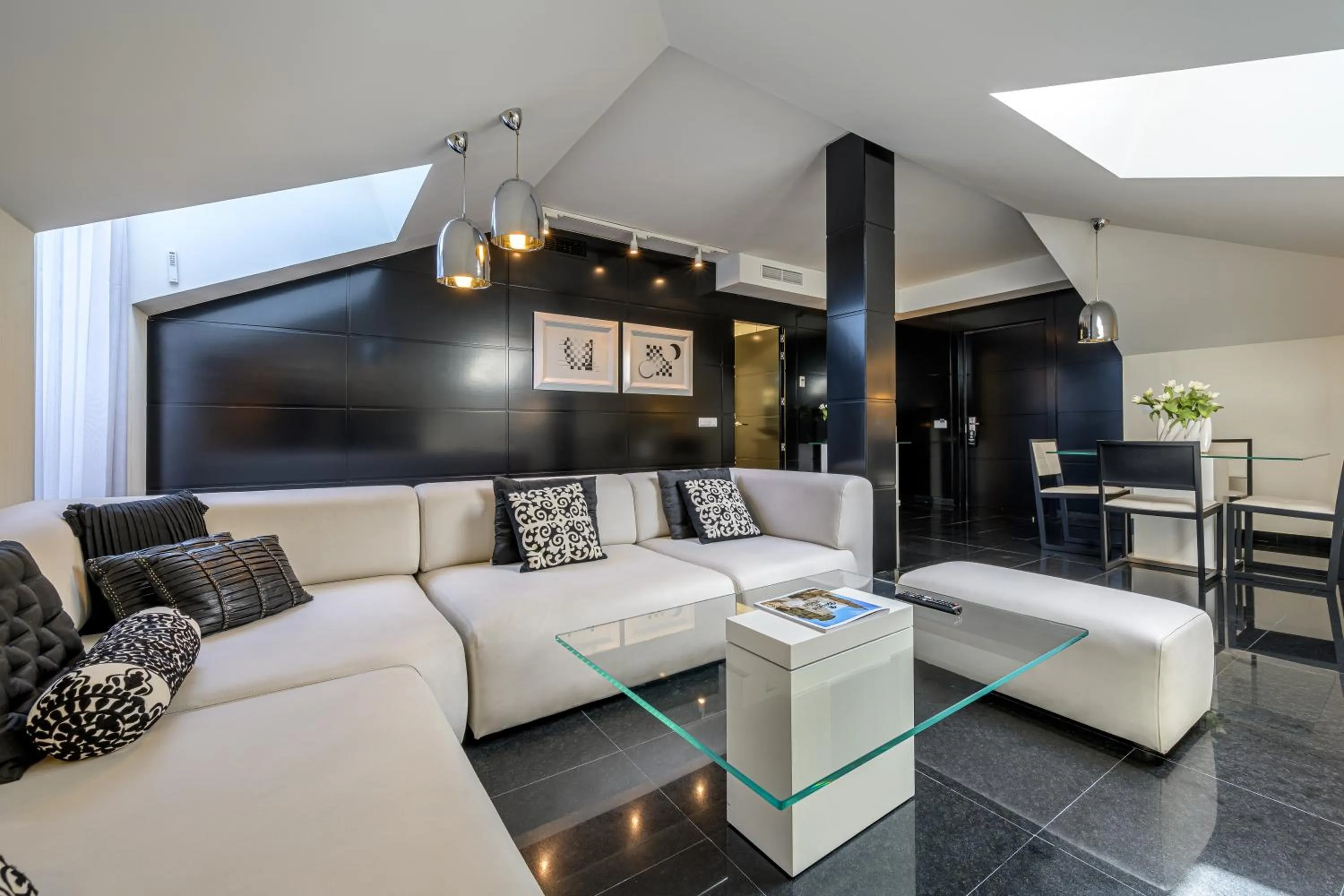 Seating area in Hotel Nelva