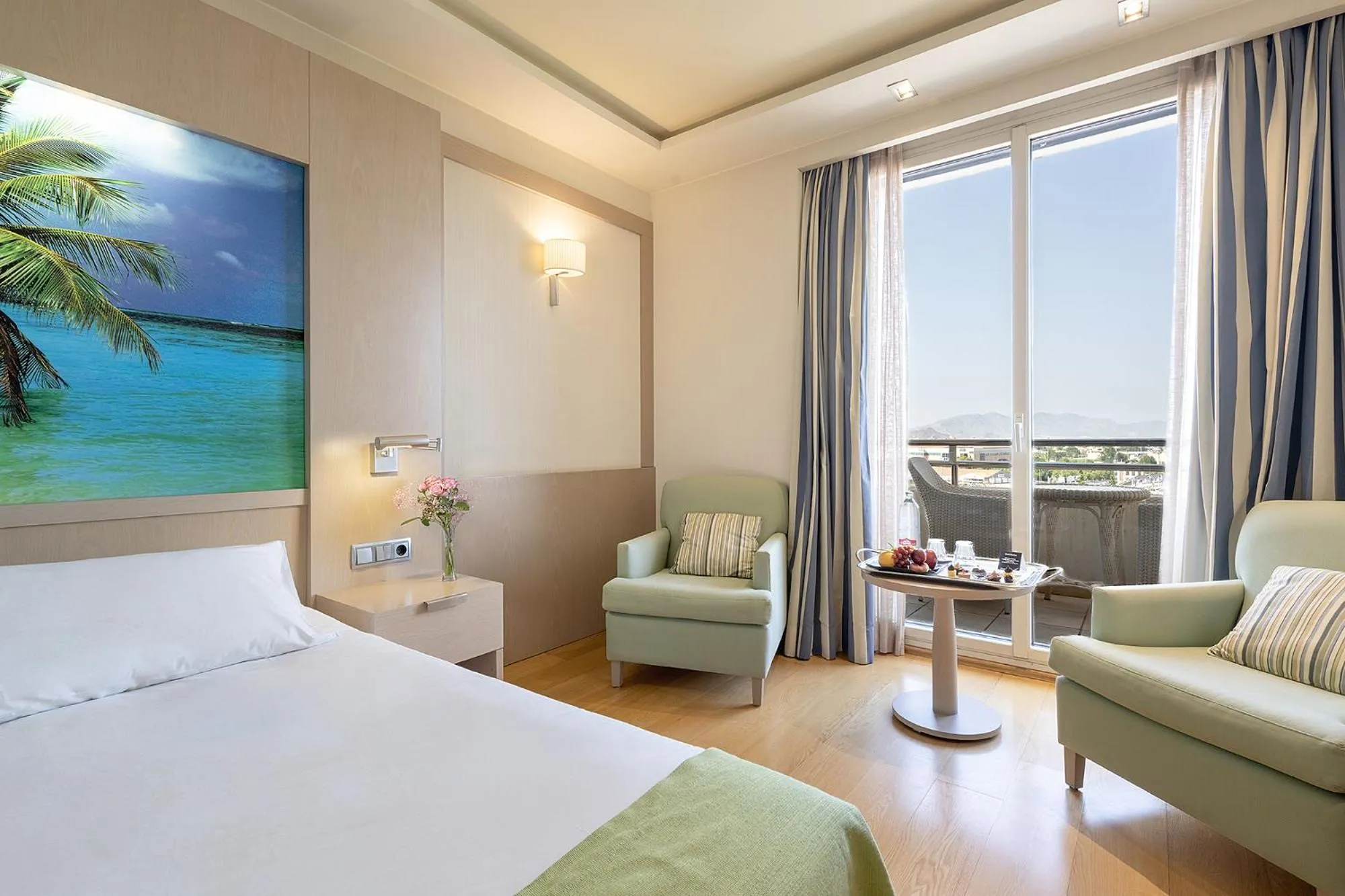 Photo of the whole room, Bed in Hotel Nelva