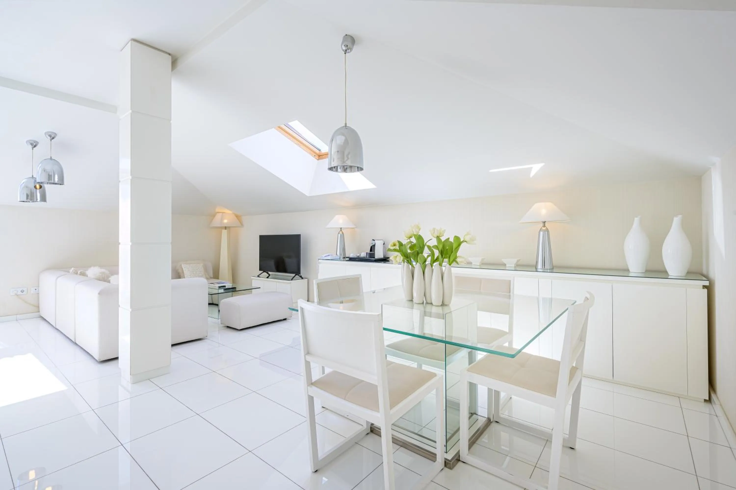 Seating area in Hotel Nelva