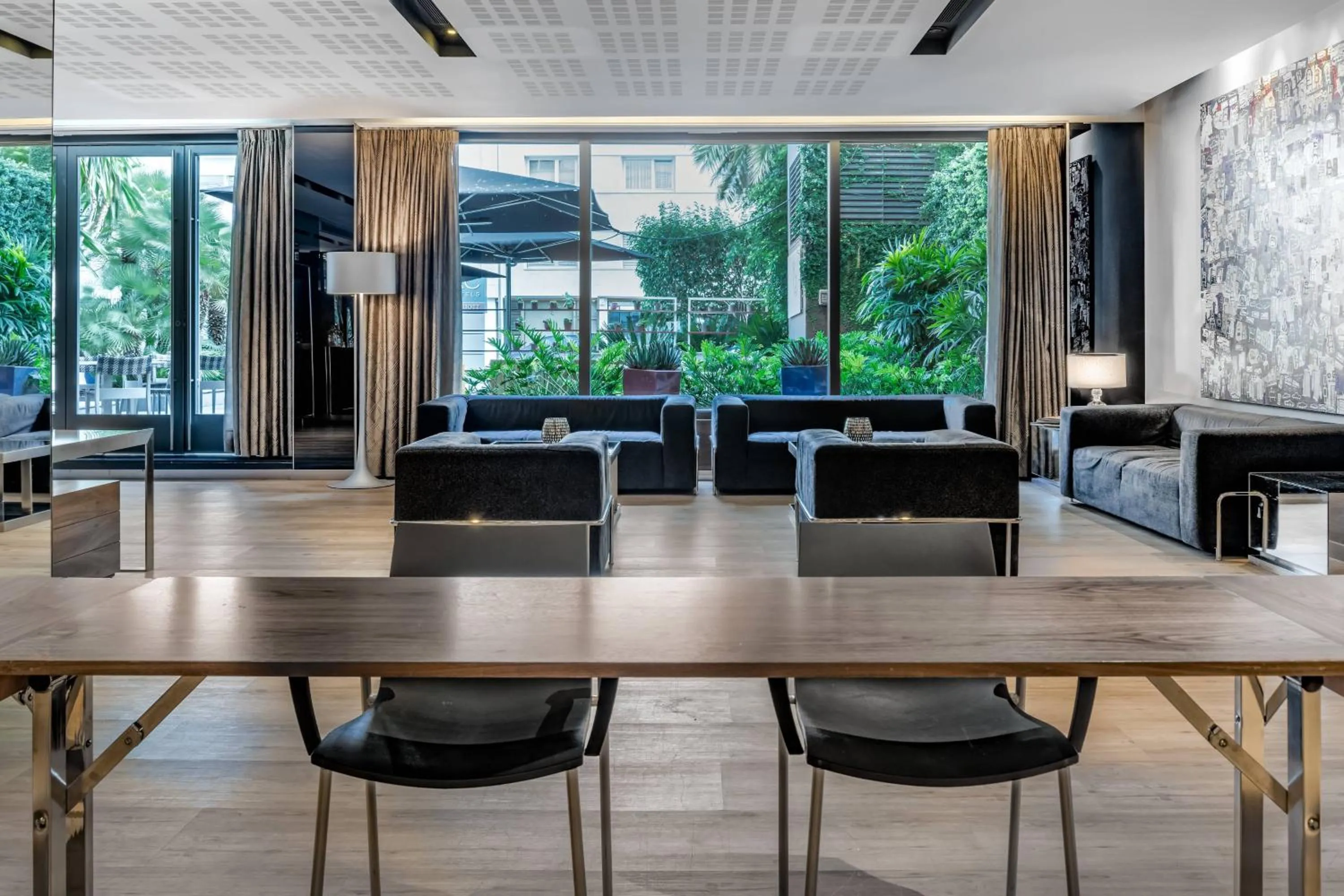 Meeting/conference room in AC Hotel Victoria Suites by Marriott