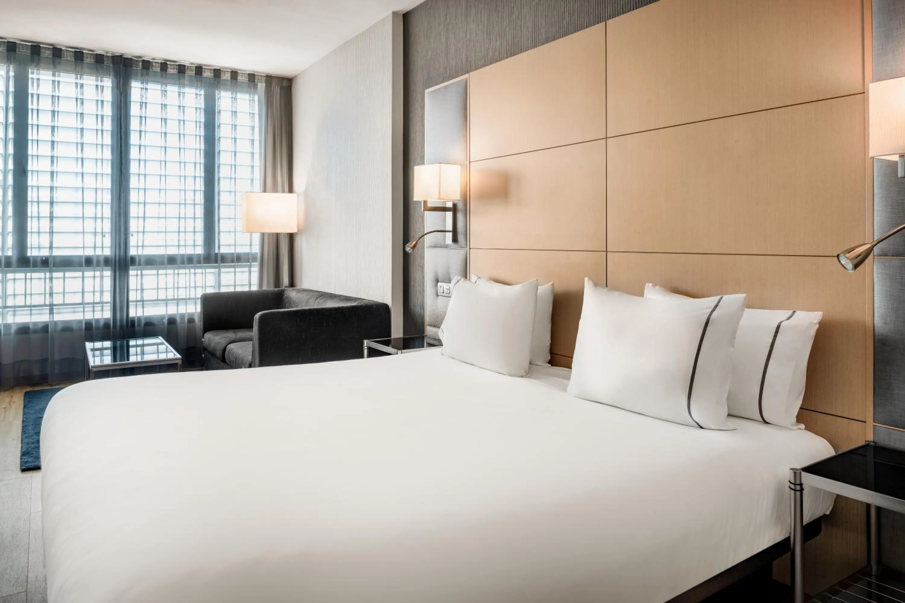 Bedroom, Bed in AC Hotel Victoria Suites by Marriott