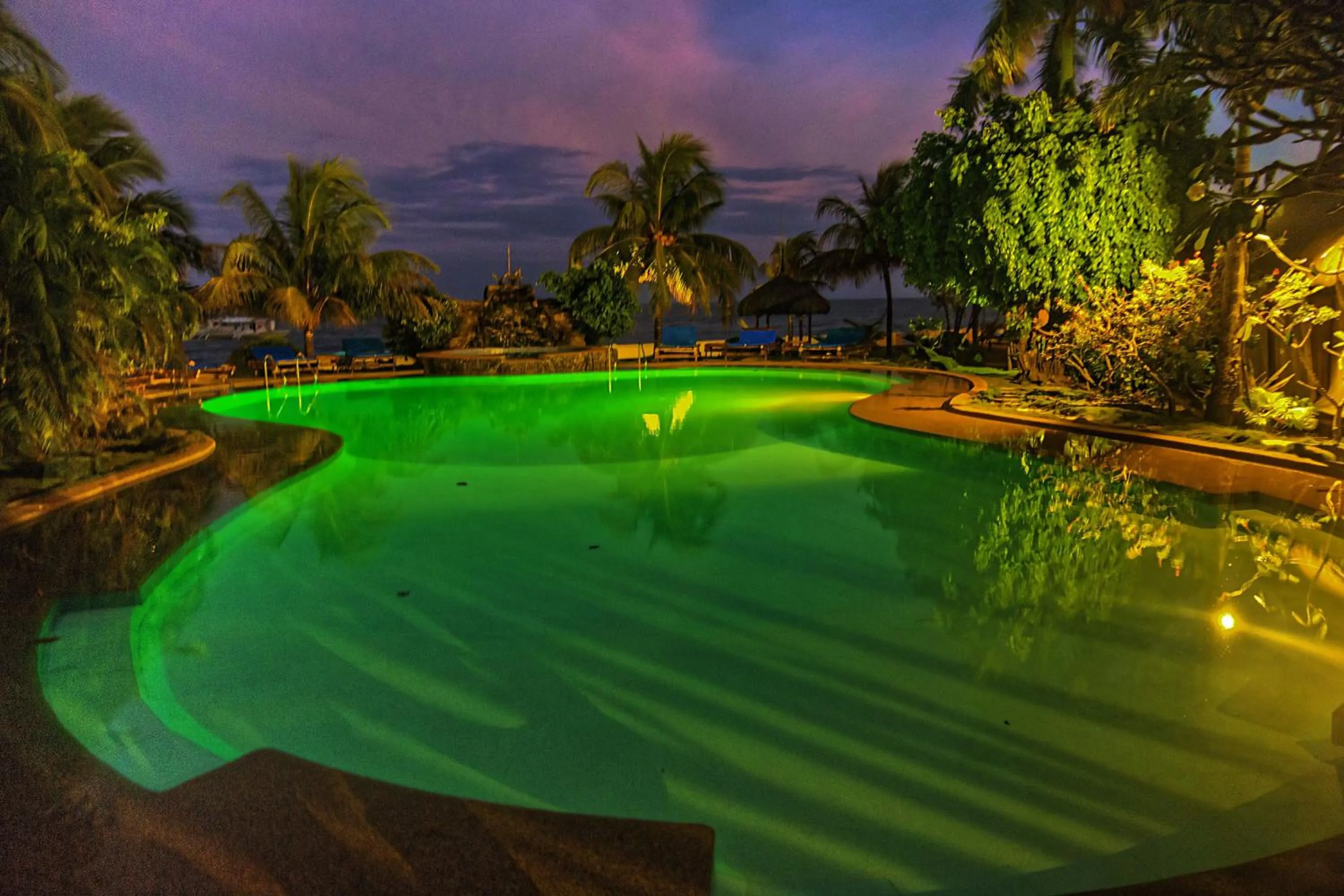 Night in Thalatta Resort