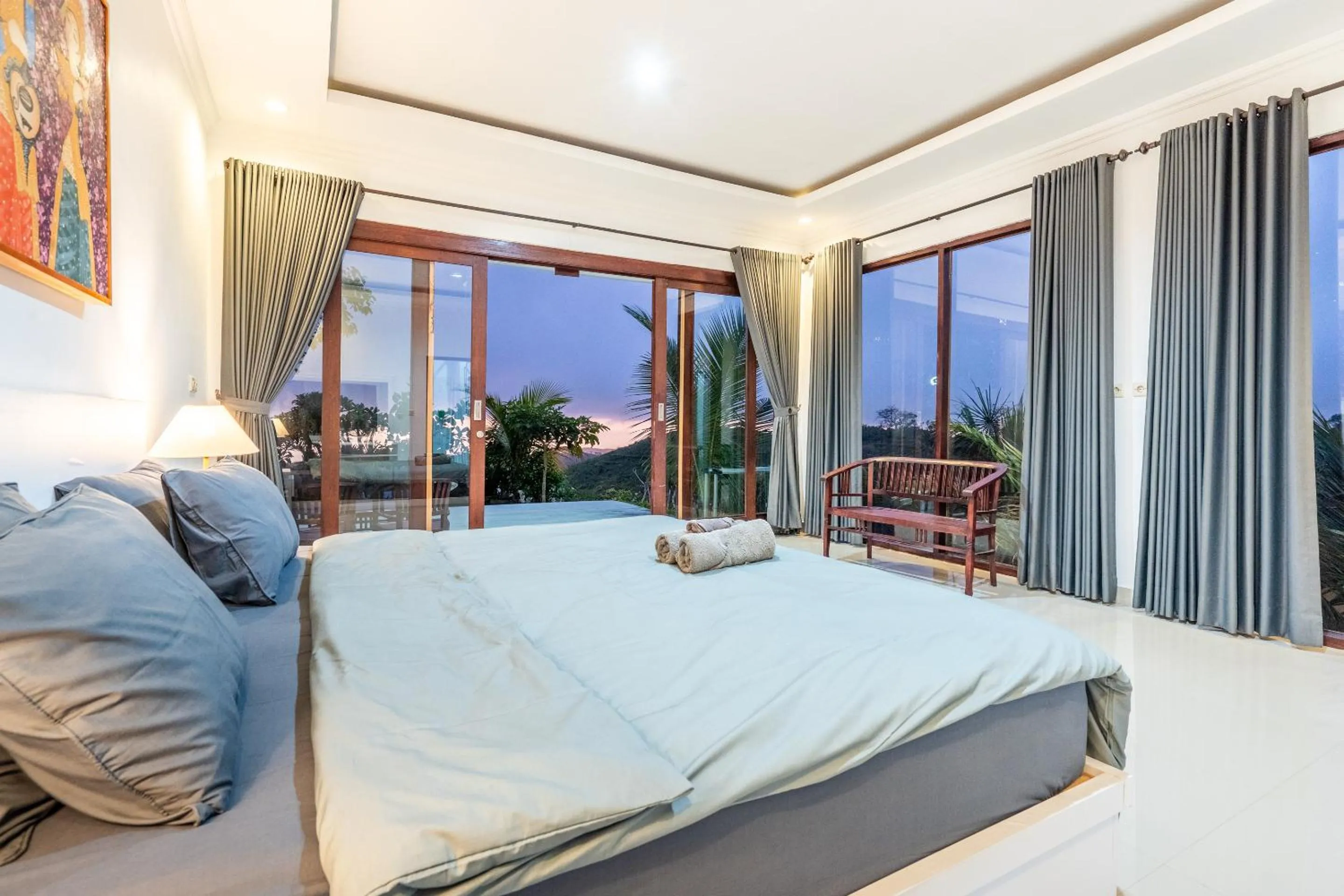 Bed in Pini Sentana Village Nusa Penida