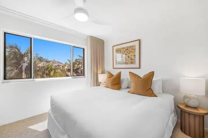 Bed in Joanne Apartments