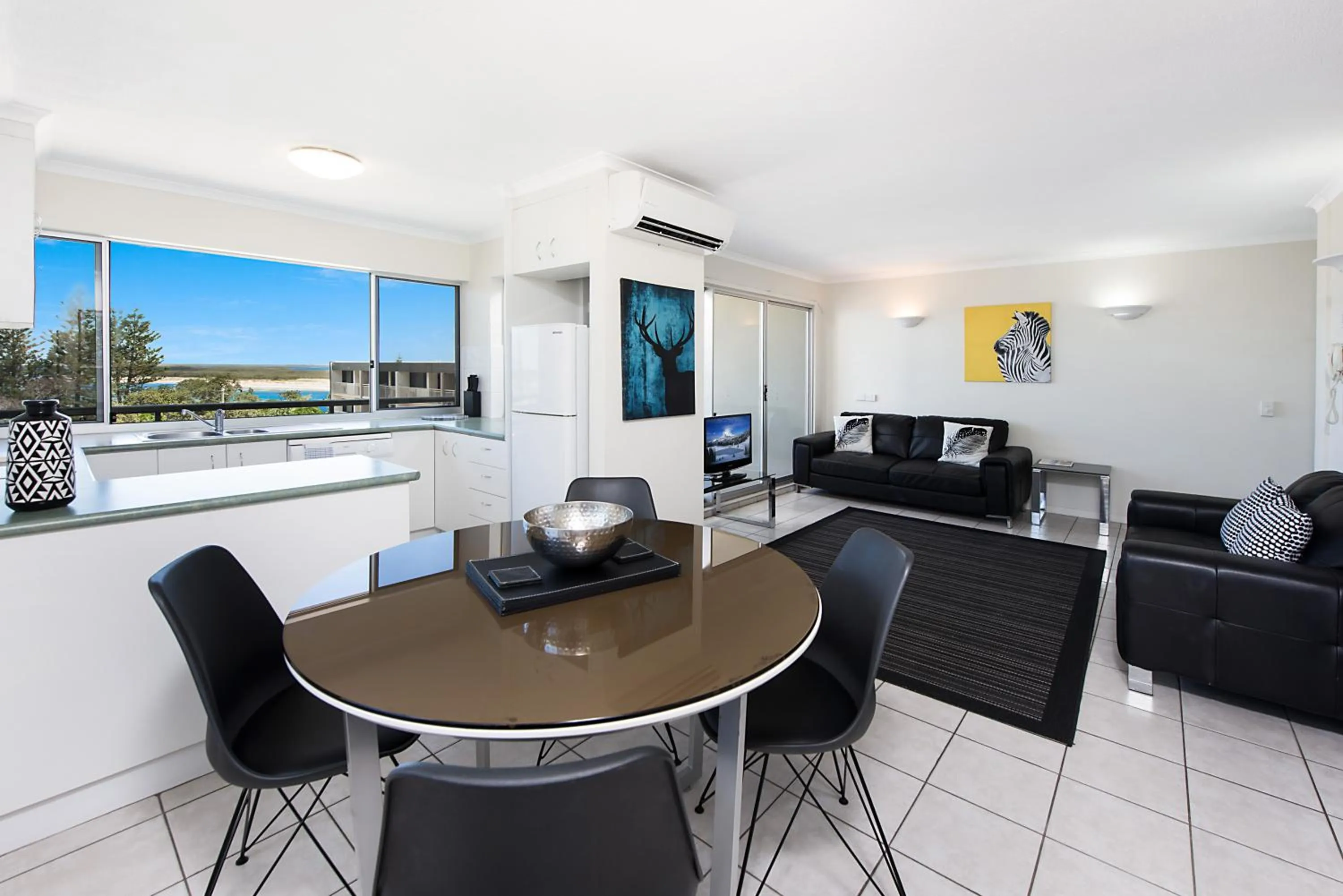 Seating area in Joanne Apartments
