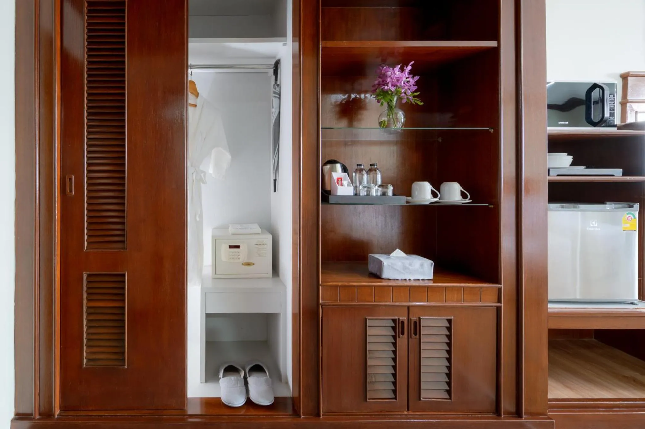 Photo of the whole room in Star Convention Hotel