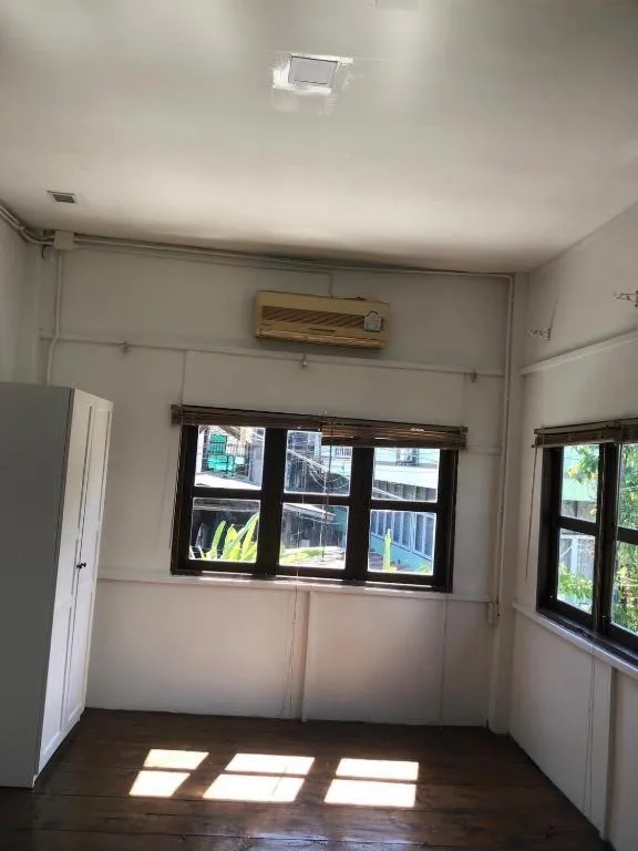 Nearthepark boutique house1