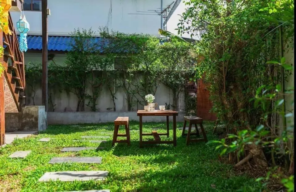 Garden in Nearthepark boutique house1