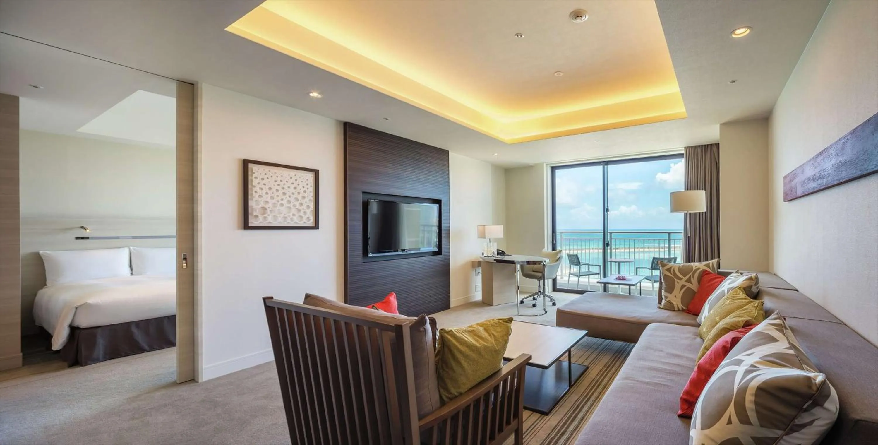 Bedroom, Bed in Hilton Okinawa Chatan Resort