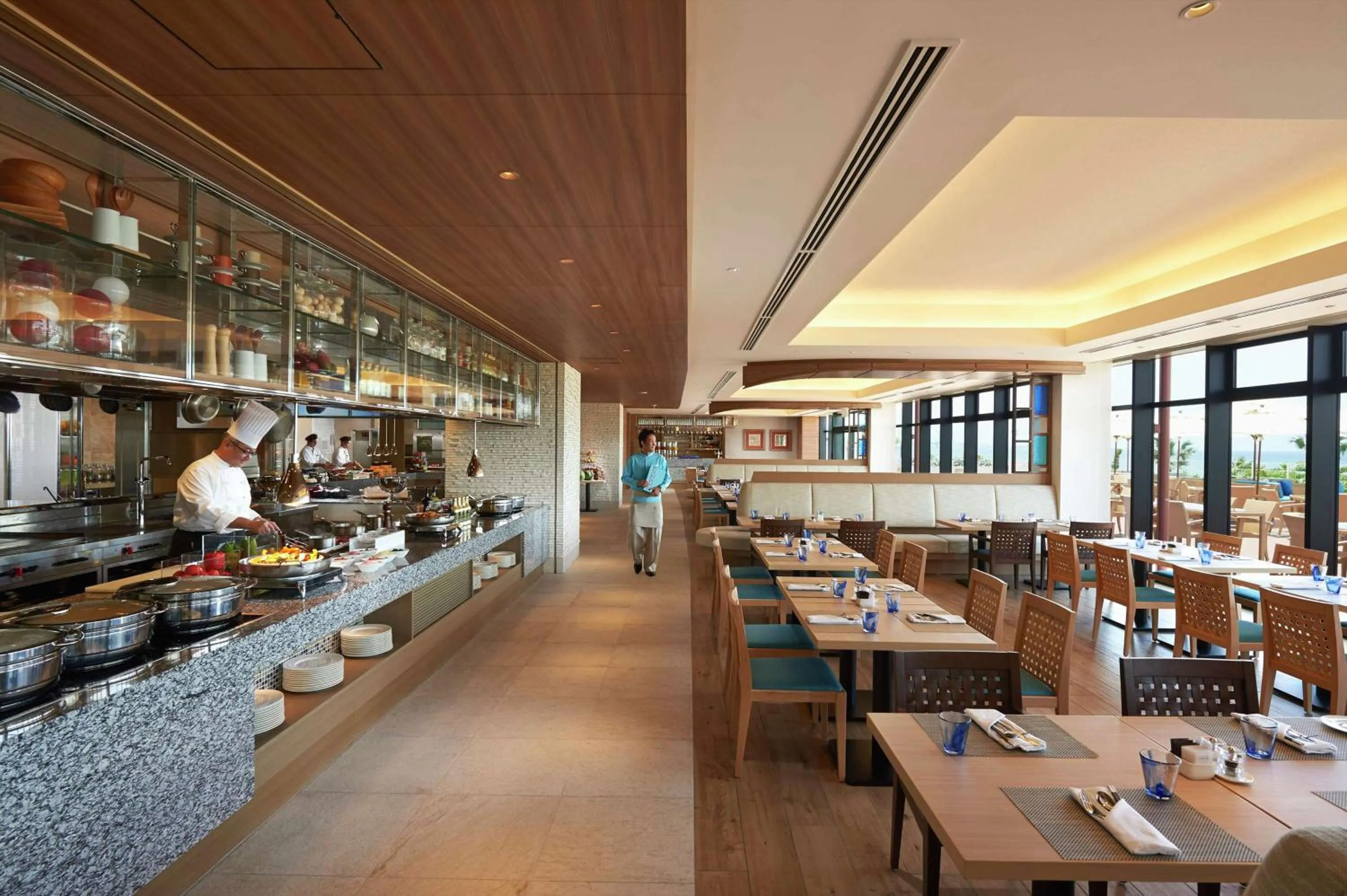 Restaurant/places to eat in Hilton Okinawa Chatan Resort